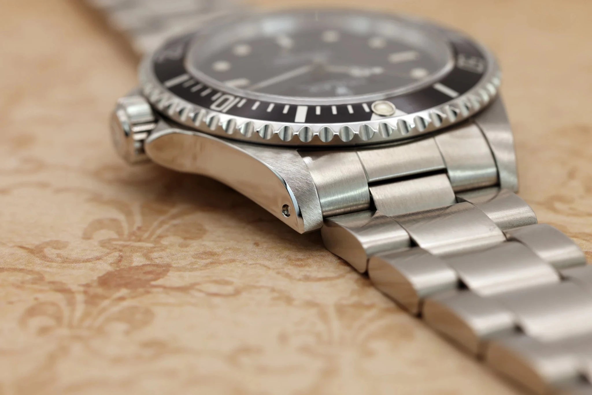 1995 Rolex Submariner Ref. 14060 | Box and Papers - Sierra Time Co