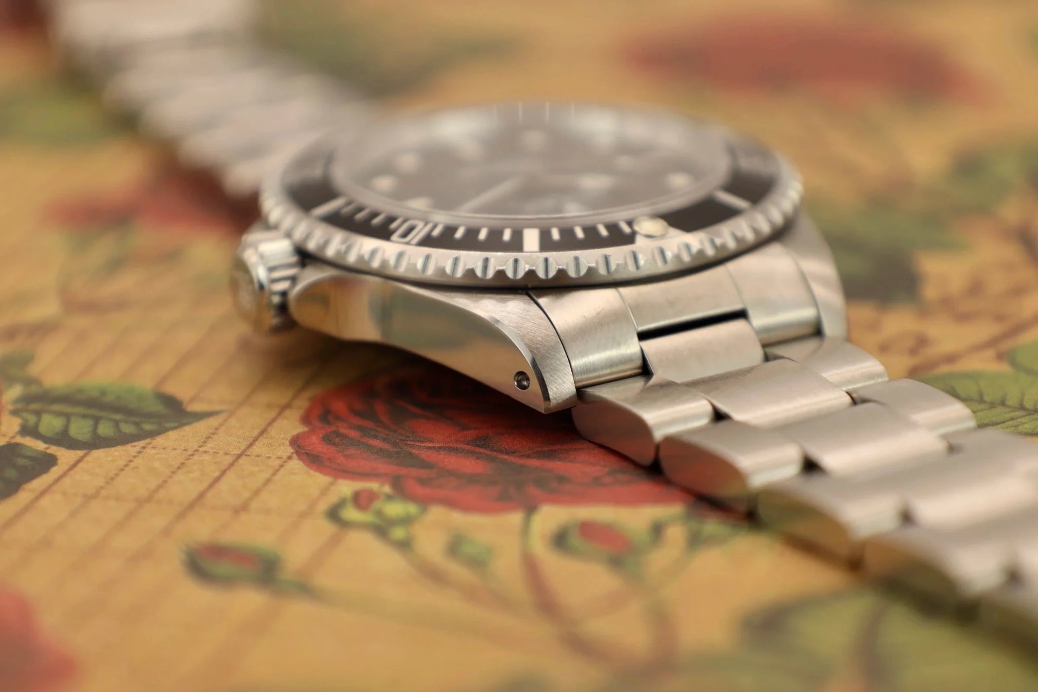 1995 Rolex Submariner Ref. 14060 | Creamy Patina - Sierra Time Co