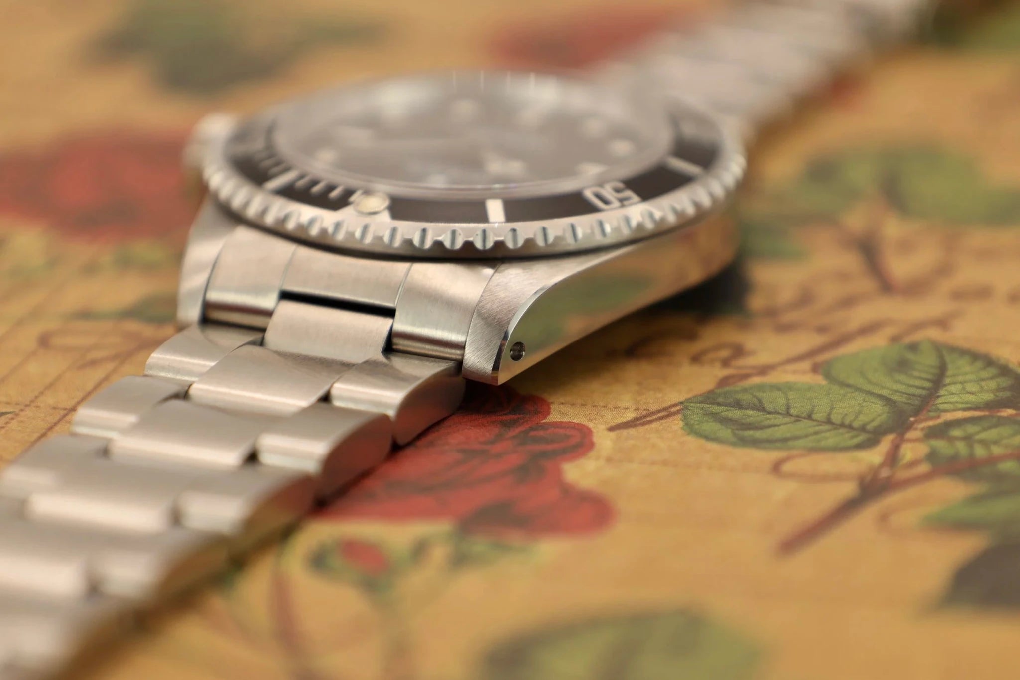 1995 Rolex Submariner Ref. 14060 | Creamy Patina - Sierra Time Co