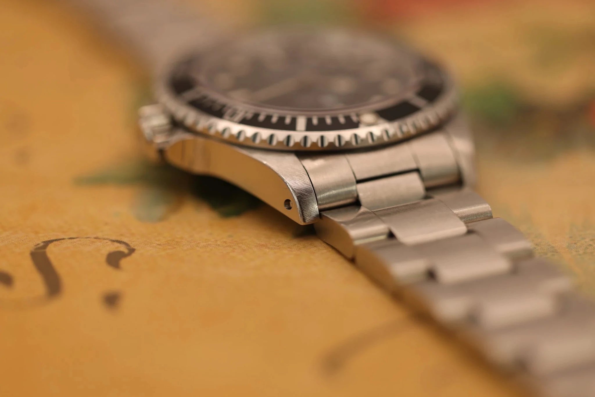 1995 Rolex Submariner Ref. 14060 | Creamy Patina | Box and Papers - Sierra Time Co