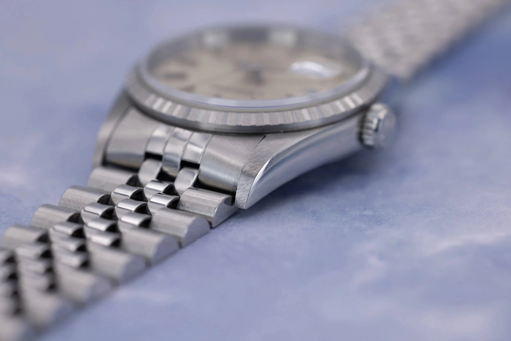 1996 Rolex Datejust Ref. 16220 | Silver Stick Dial | Mint Condition - Sierra Time Co