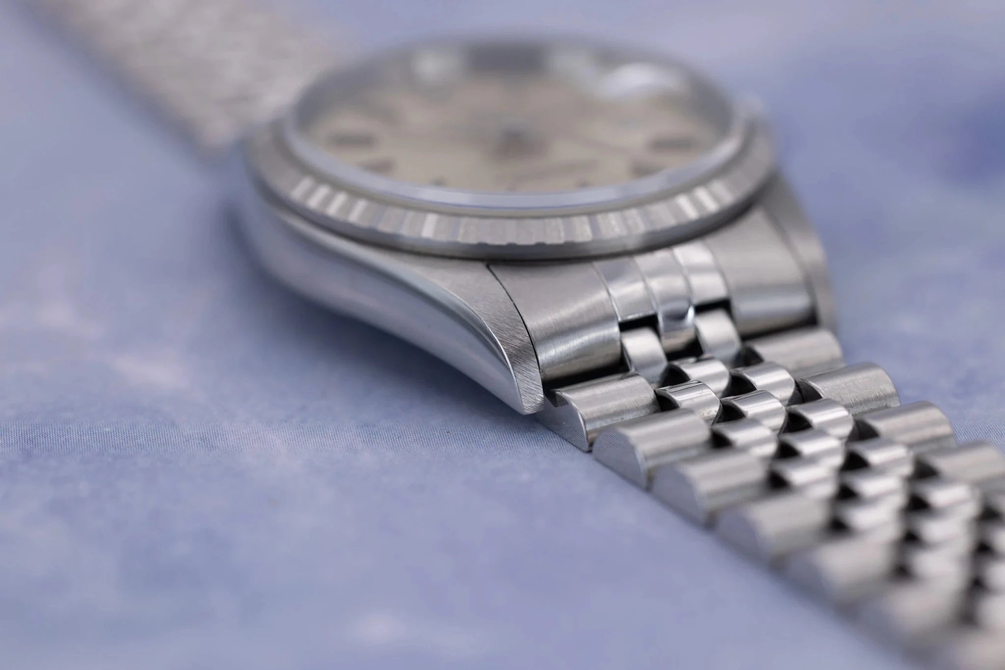 1996 Rolex Datejust Ref. 16220 | Silver Stick Dial | Mint Condition - Sierra Time Co