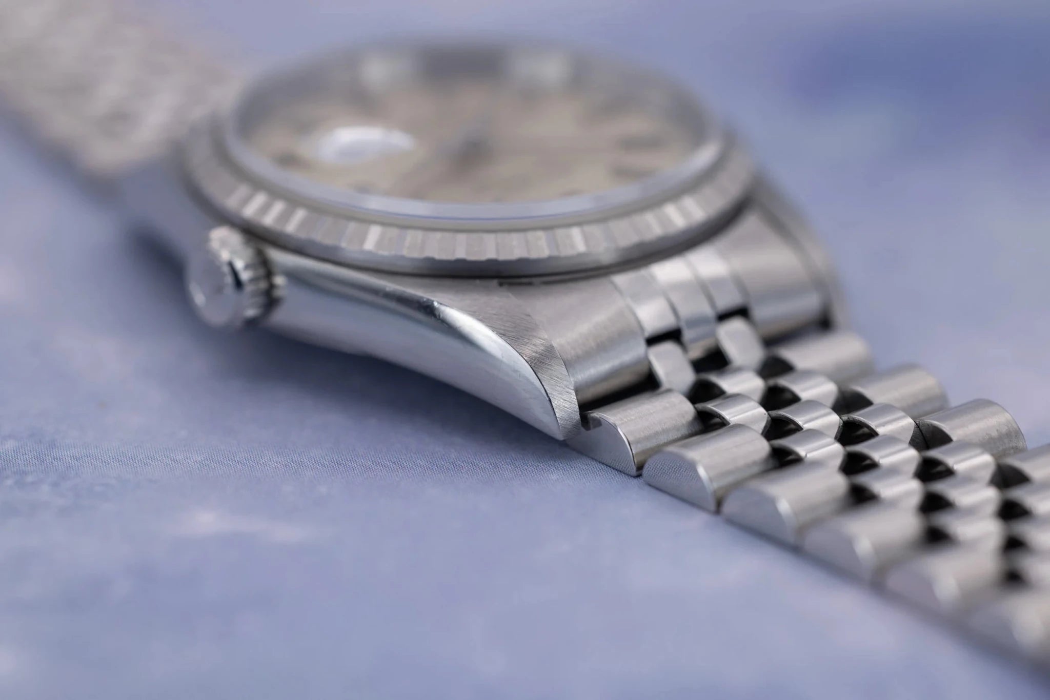 1996 Rolex Datejust Ref. 16220 | Silver Stick Dial | Mint Condition - Sierra Time Co