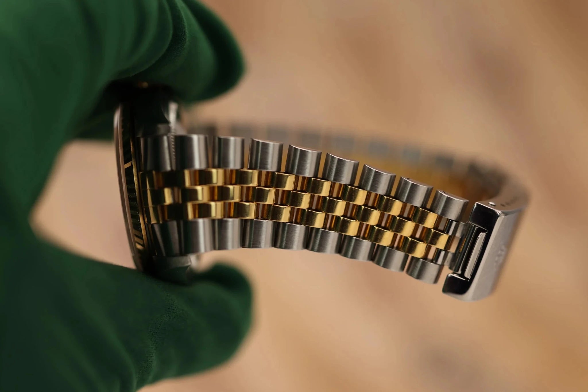 1996 Rolex Datejust Ref. 16233 | Champagne Dial - Sierra Time Co
