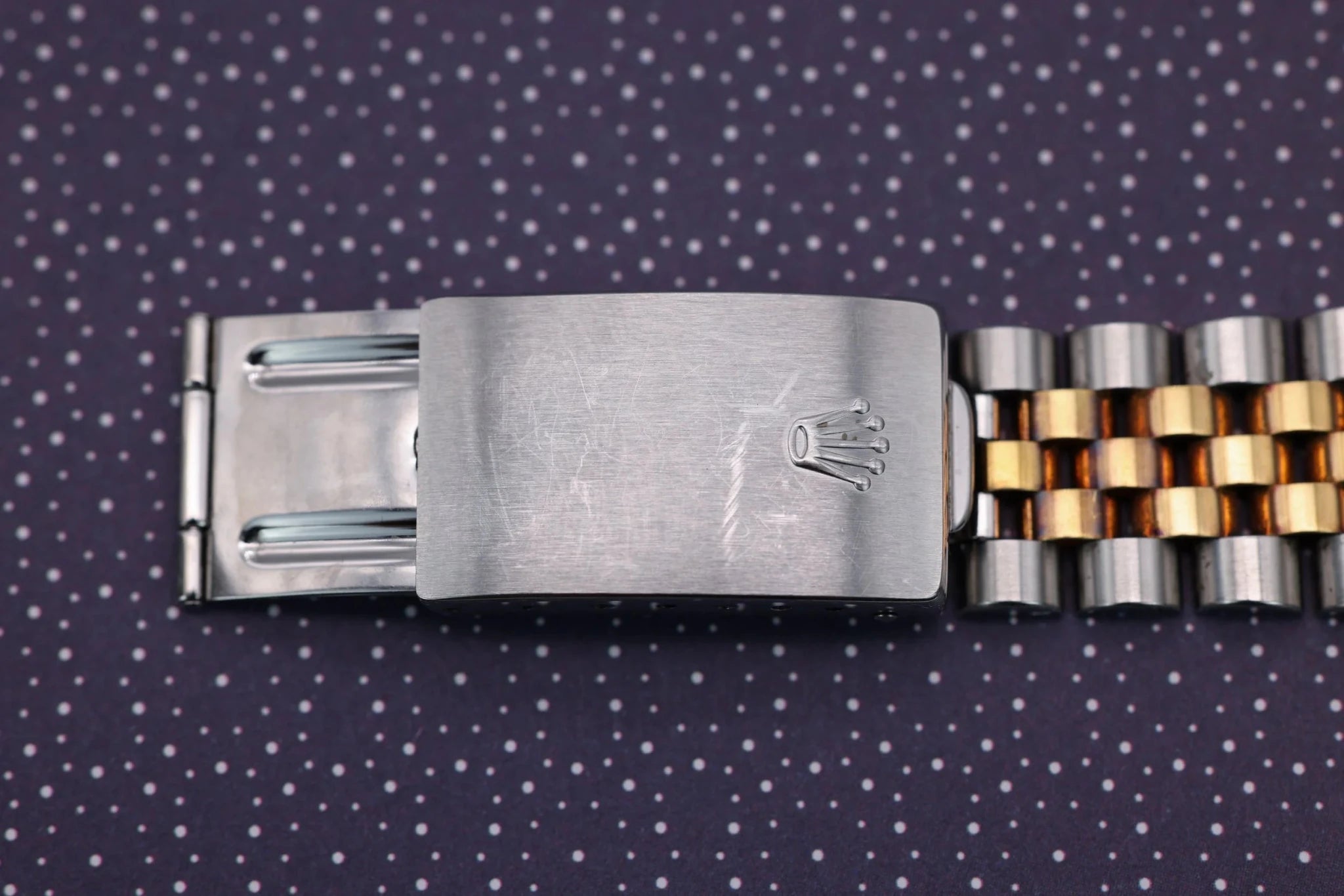 1996 Rolex Datejust Ref. 16233 | Champagne Dial | Box and Papers - Sierra Time Co