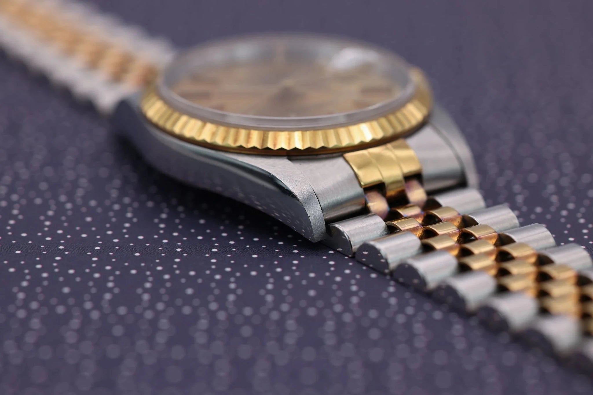 1996 Rolex Datejust Ref. 16233 | Champagne Dial | Box and Papers - Sierra Time Co