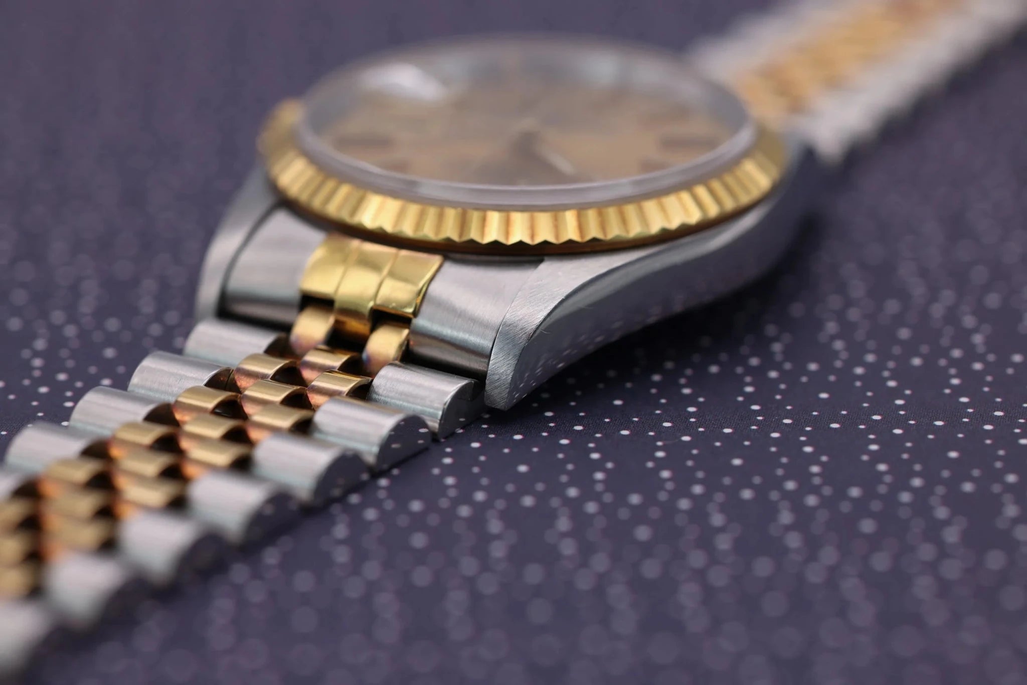 1996 Rolex Datejust Ref. 16233 | Champagne Dial | Box and Papers - Sierra Time Co