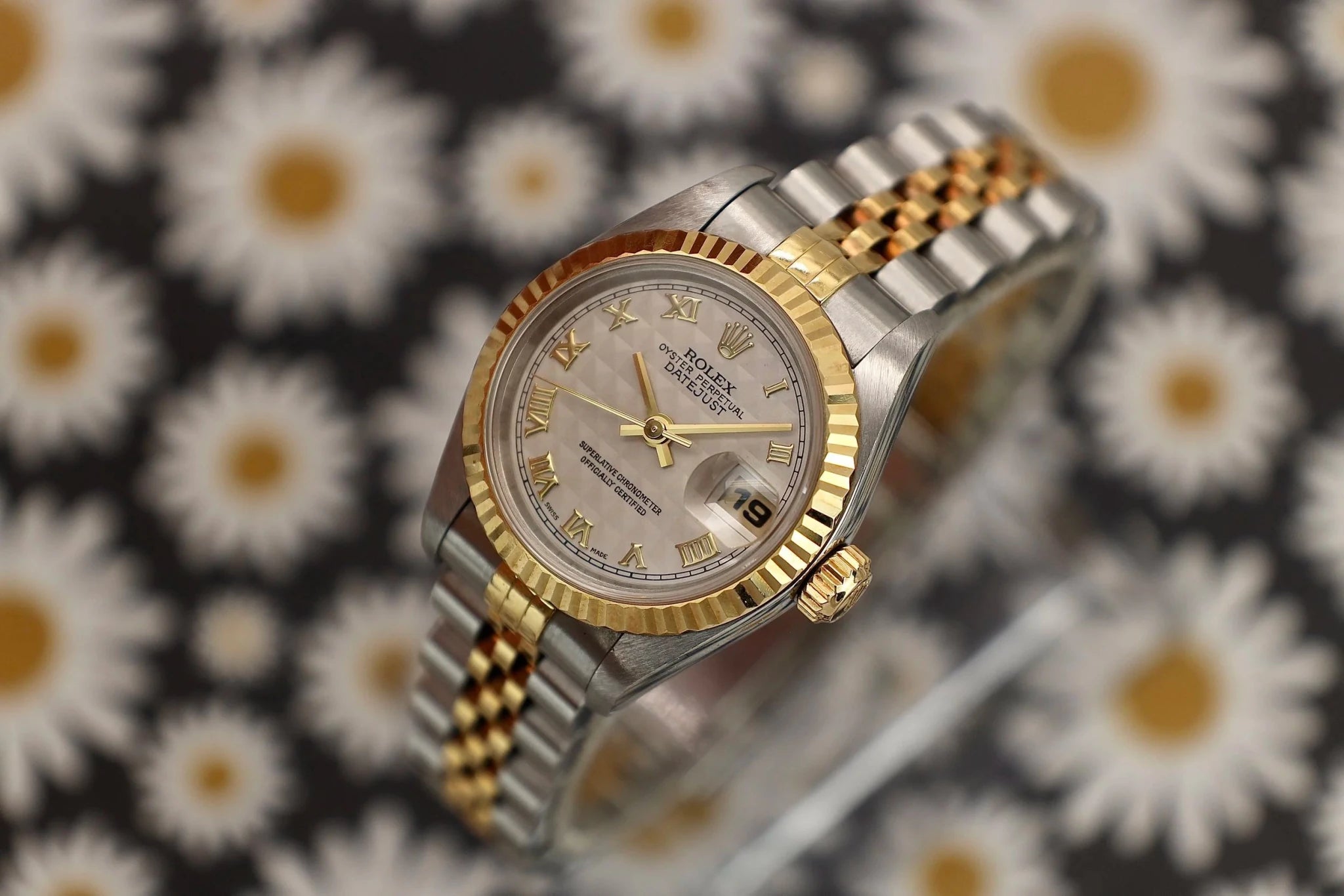 1996 Rolex Datejust Ref. 69173 | Cream Pyramid Dial - Sierra Time Co