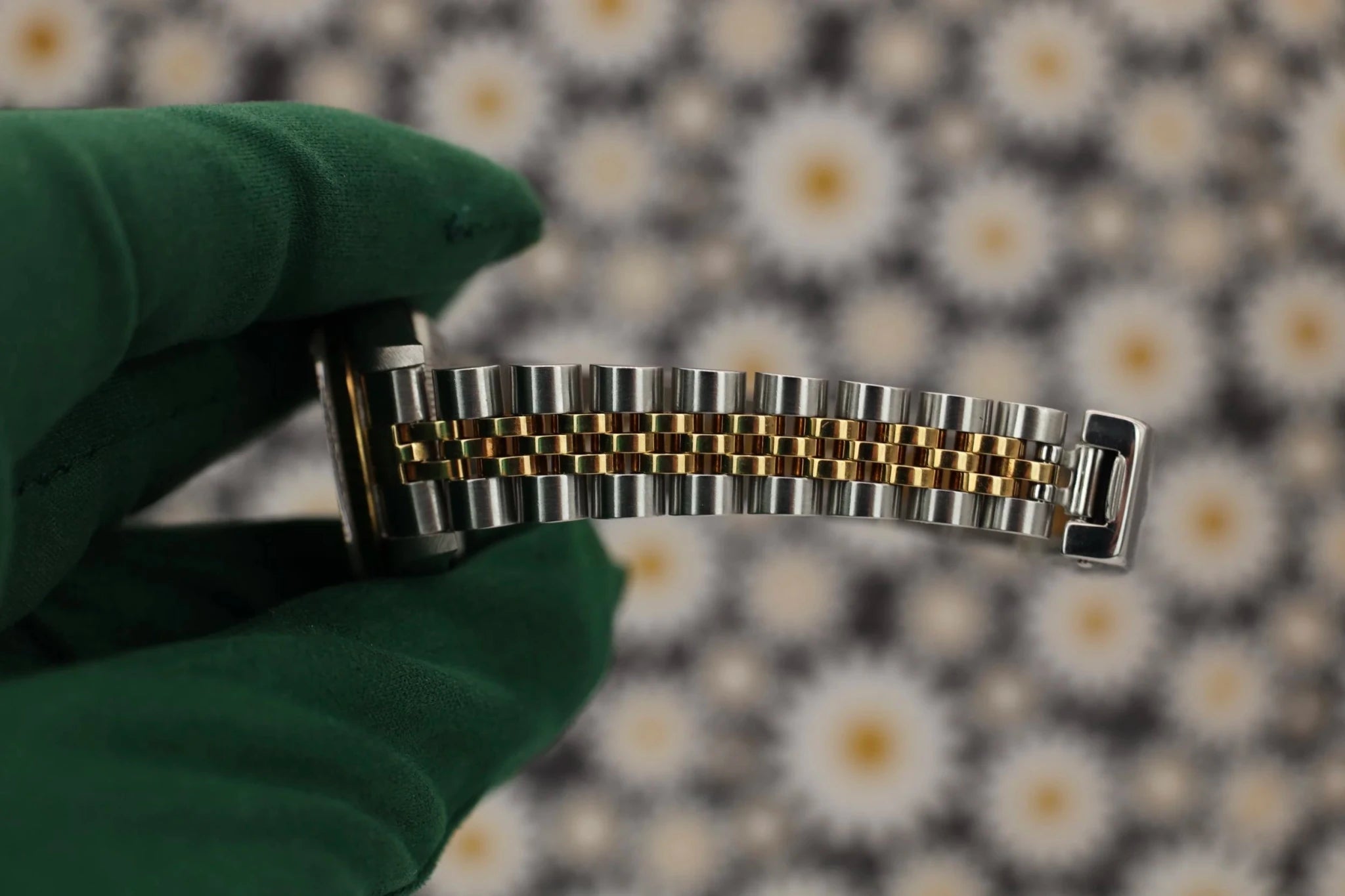 1996 Rolex Datejust Ref. 69173 | Cream Pyramid Dial - Sierra Time Co