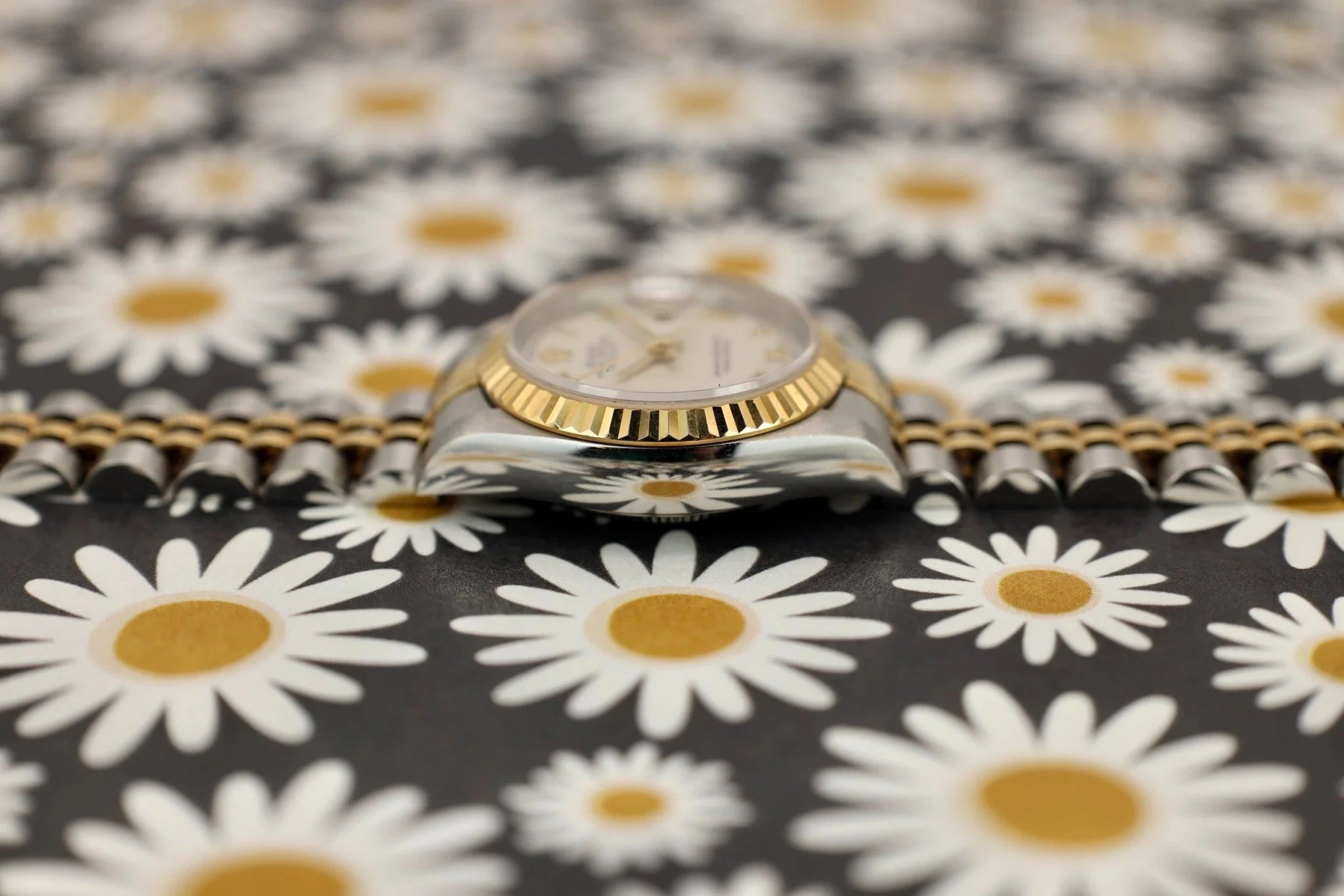 1996 Rolex Datejust Ref. 69173 | Cream Pyramid Dial - Sierra Time Co