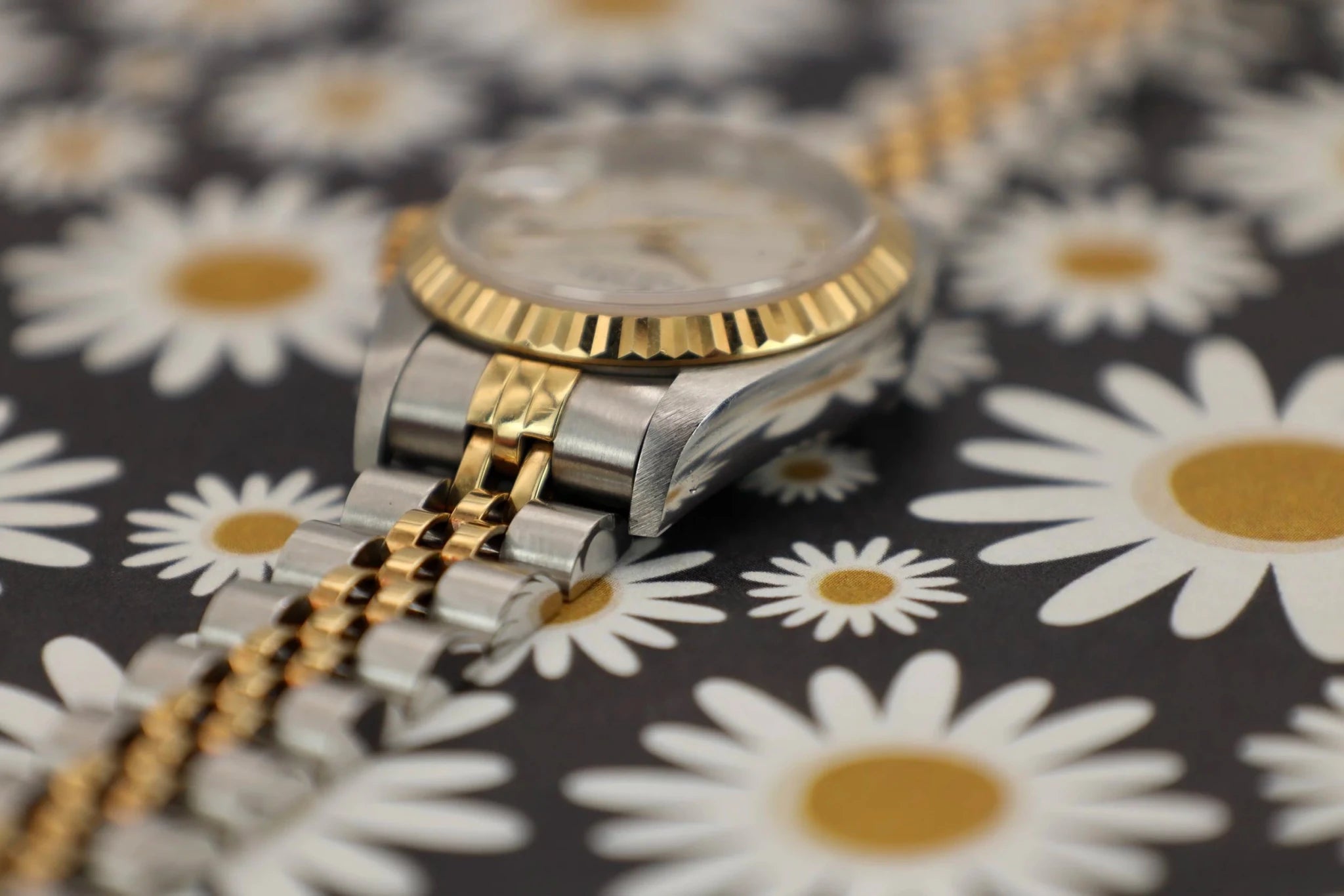 1996 Rolex Datejust Ref. 69173 | Cream Pyramid Dial - Sierra Time Co