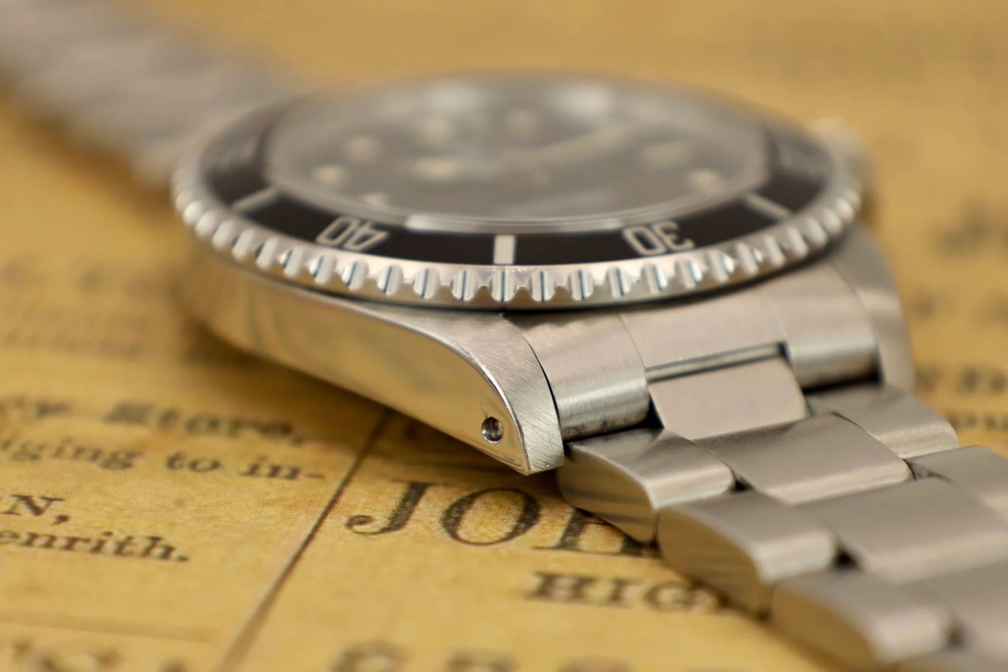 1996 Rolex Submariner Ref. 14060 | Creamy Tritium - Sierra Time Co
