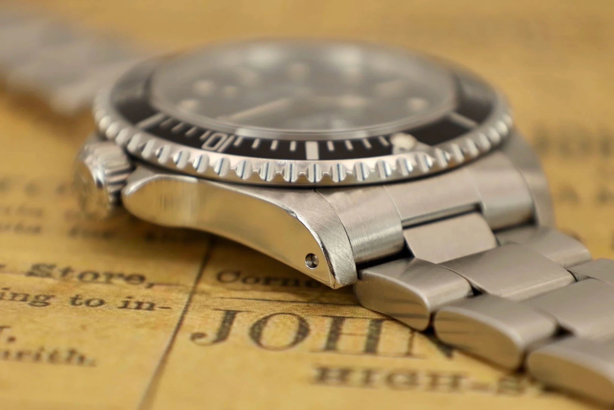 1996 Rolex Submariner Ref. 14060 | Creamy Tritium - Sierra Time Co