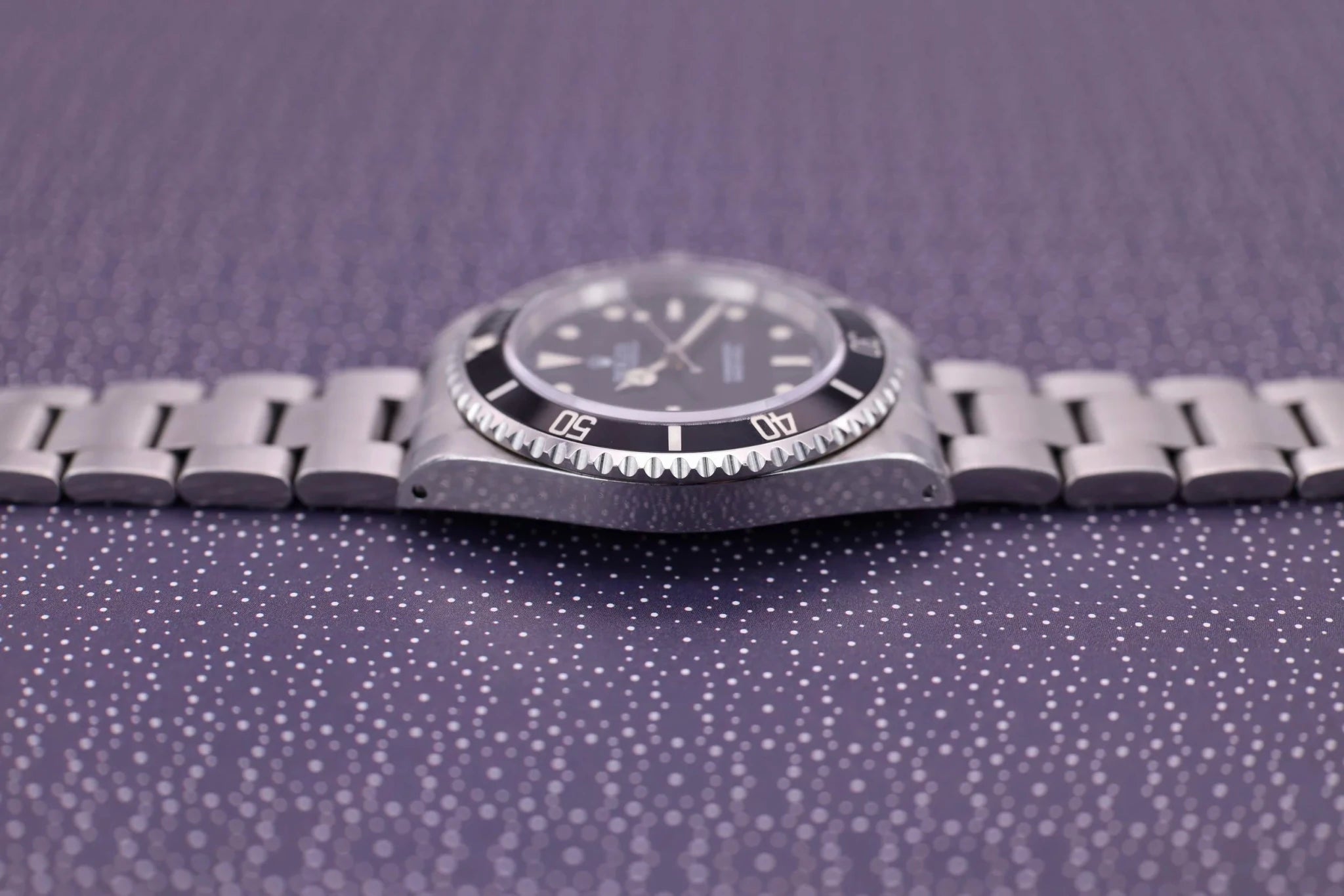 1996 Rolex Submariner Ref. 14060 | Creamy Tritium | Box and Papers - Sierra Time Co