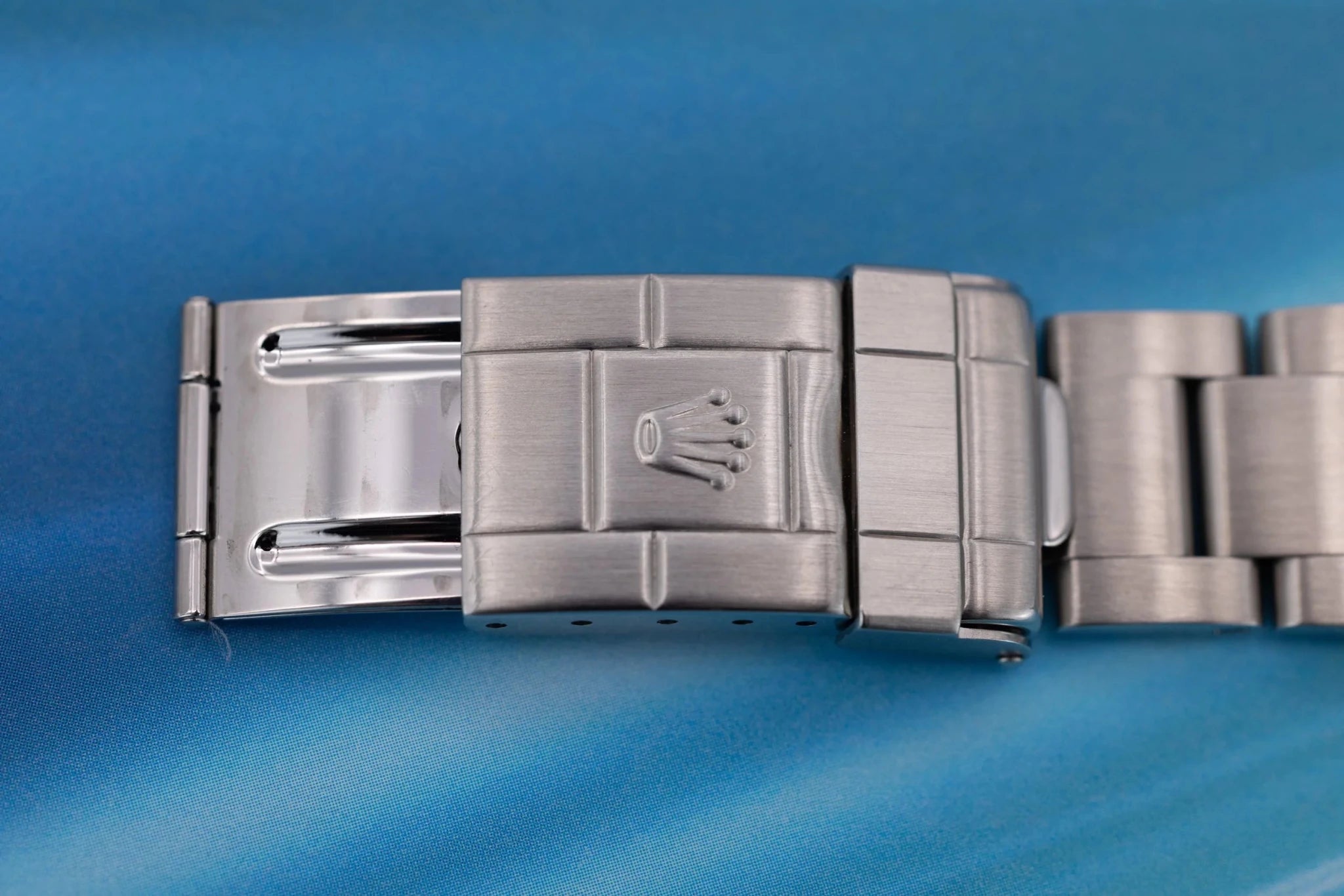 1997 Rolex Explorer II Ref. 16570 Polar | Swiss Only | Excellent Condition | Full Set - Sierra Time Co