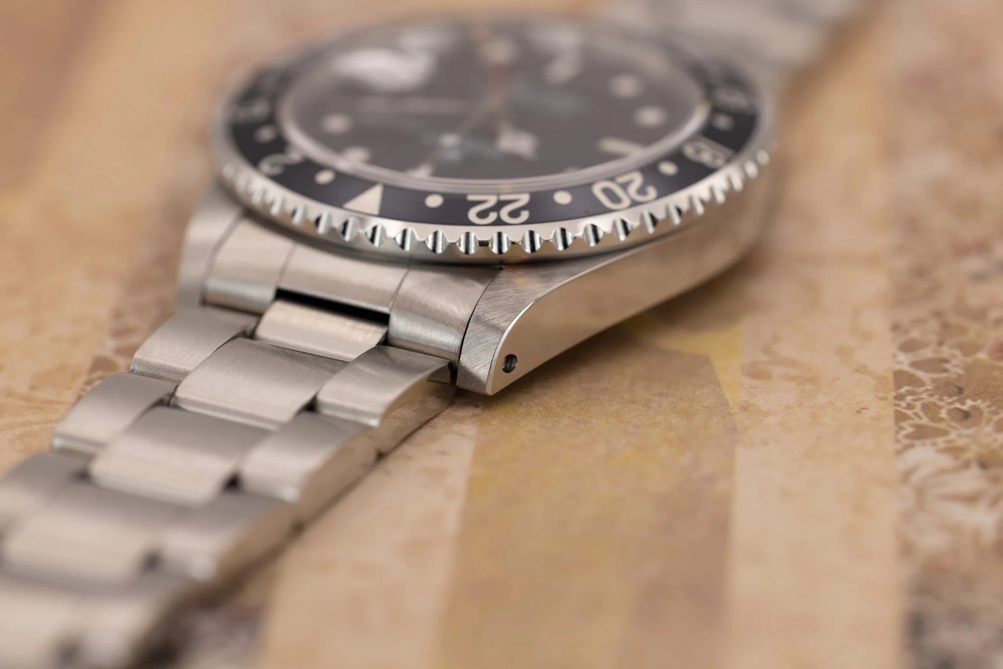 1997 Rolex GMT Master Ref. 16700 | Tritium Dial | Navy Blue Insert - Sierra Time Co