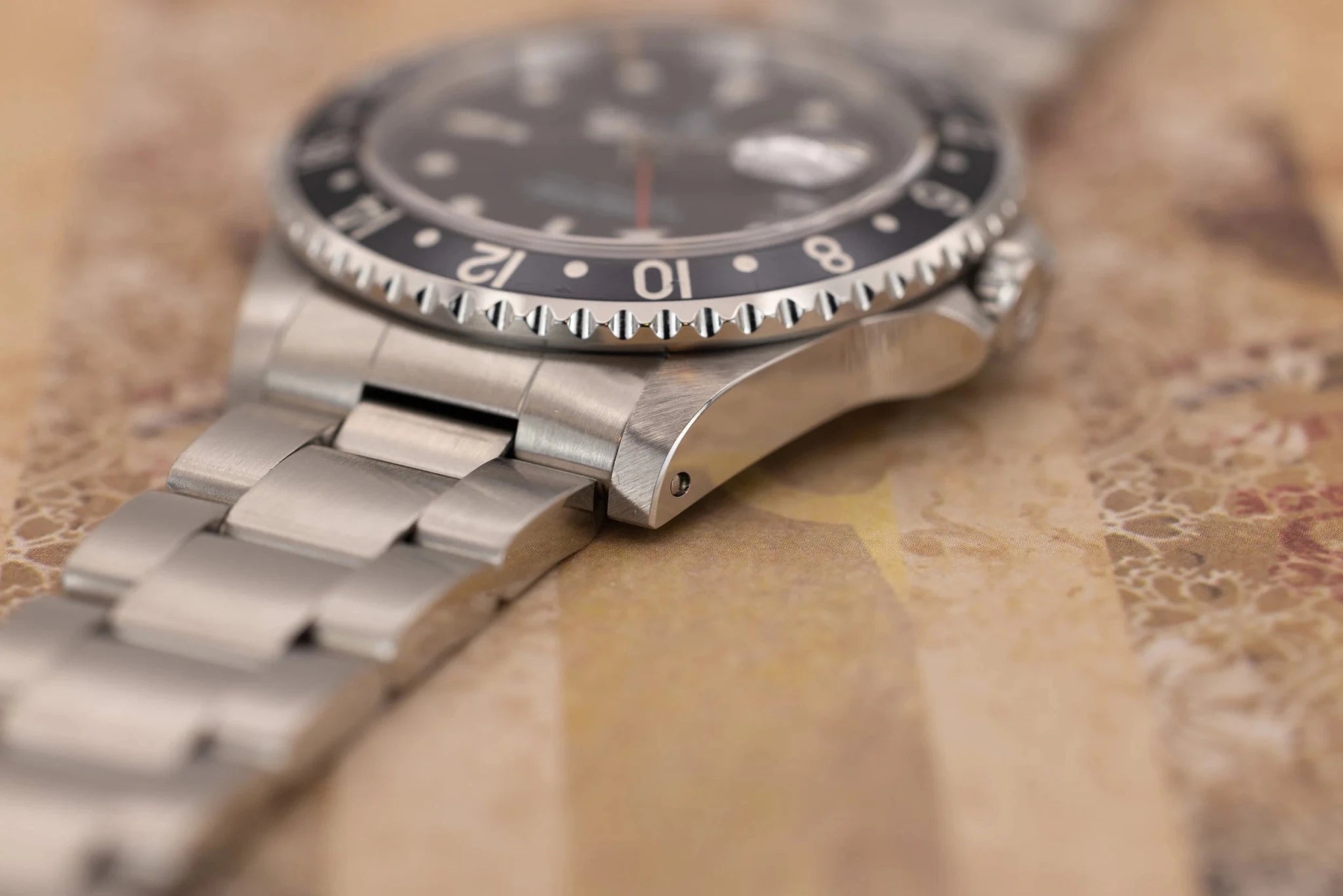 1997 Rolex GMT Master Ref. 16700 | Tritium Dial | Navy Blue Insert - Sierra Time Co