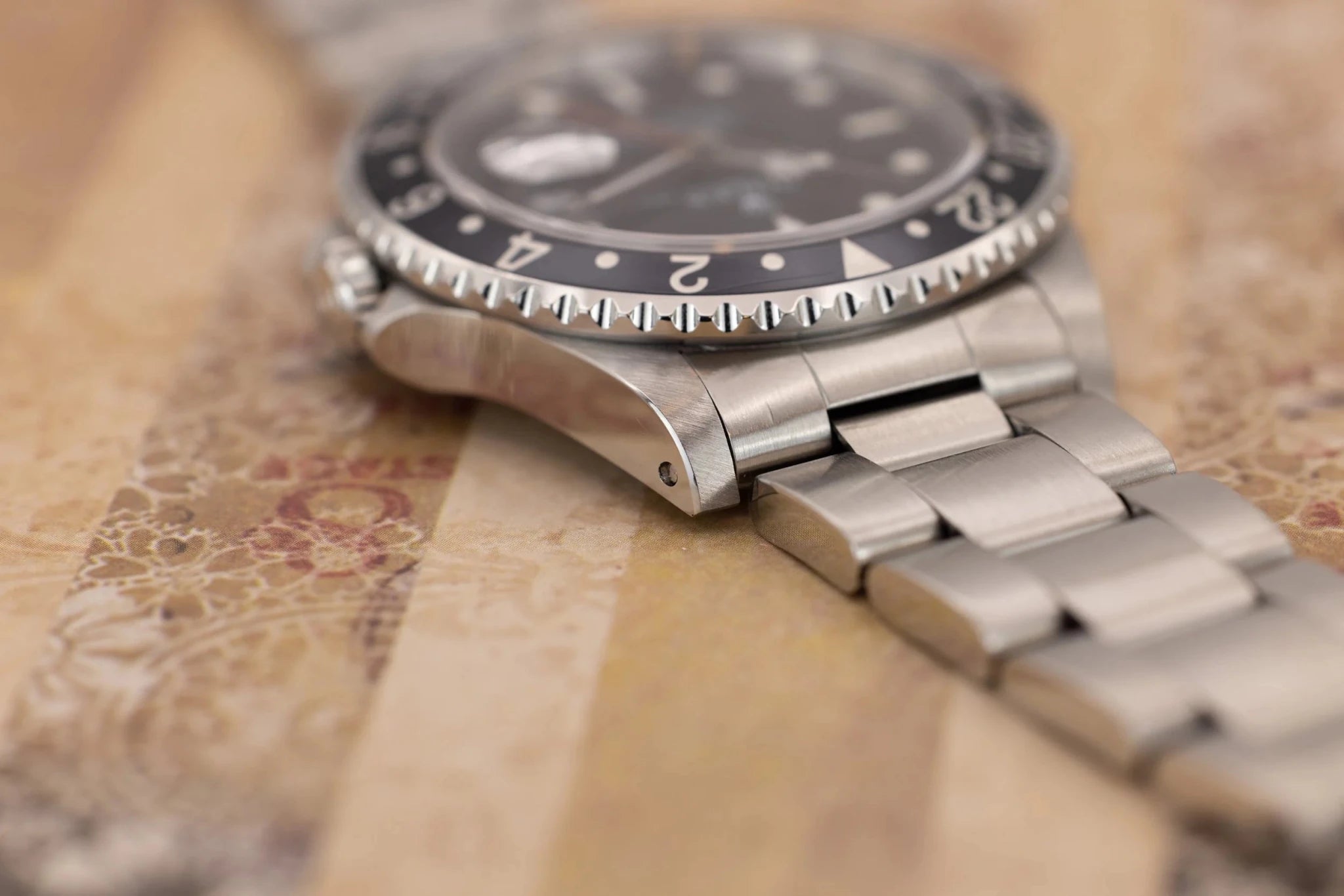 1997 Rolex GMT Master Ref. 16700 | Tritium Dial | Navy Blue Insert - Sierra Time Co