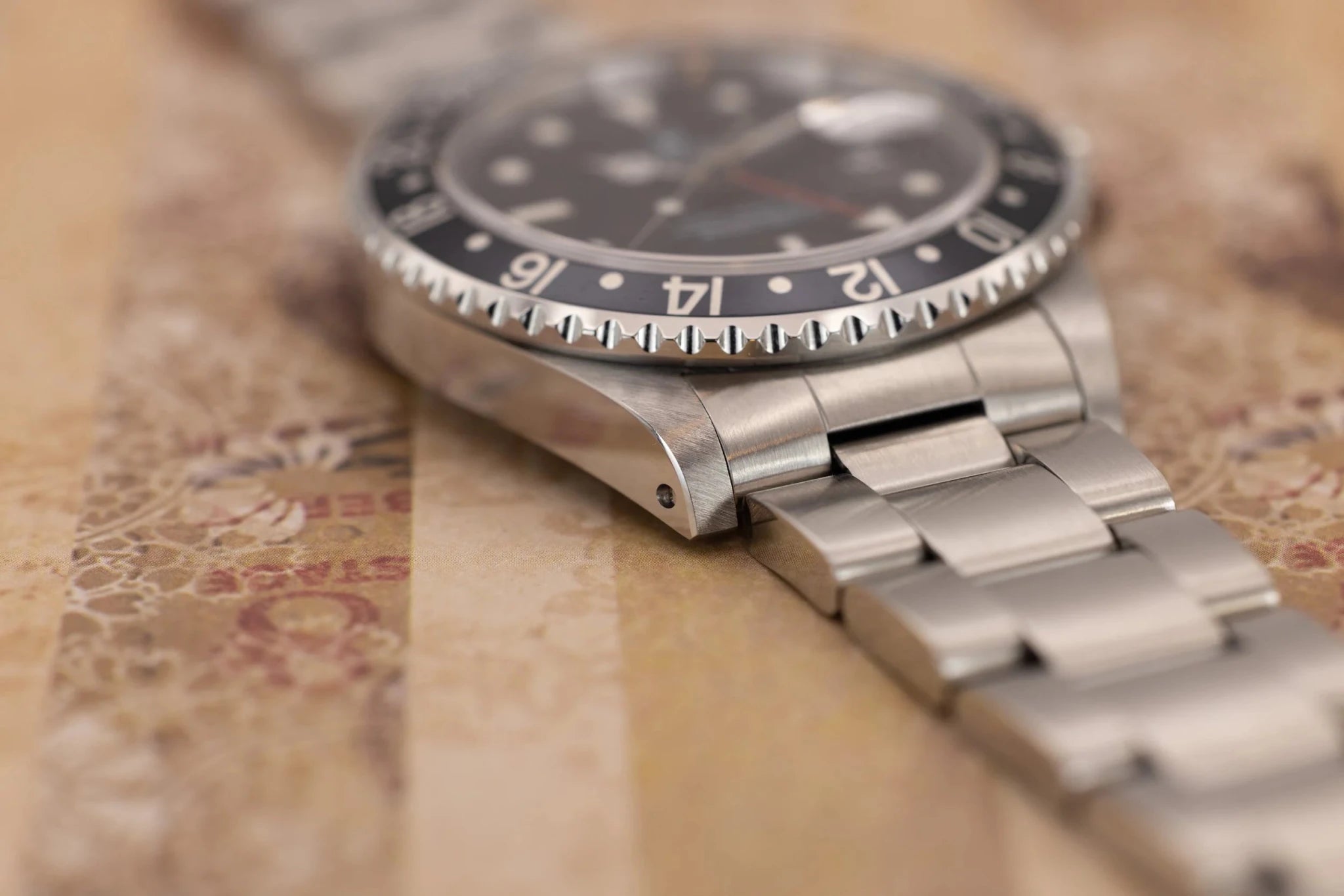 1997 Rolex GMT Master Ref. 16700 | Tritium Dial | Navy Blue Insert - Sierra Time Co