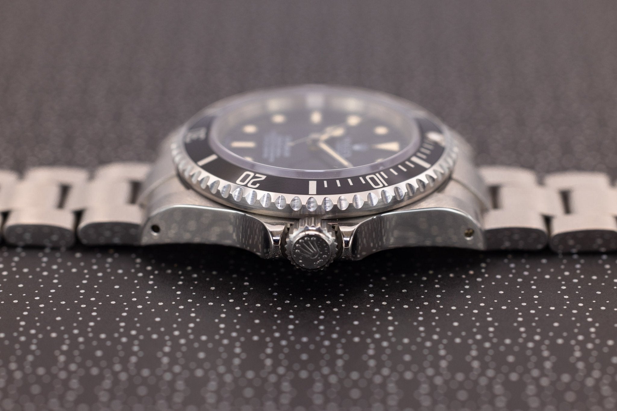 1997 Rolex Sea-Dweller Ref. 16600 | NOS | Vivid Patina | Full Set - Sierra Time Co