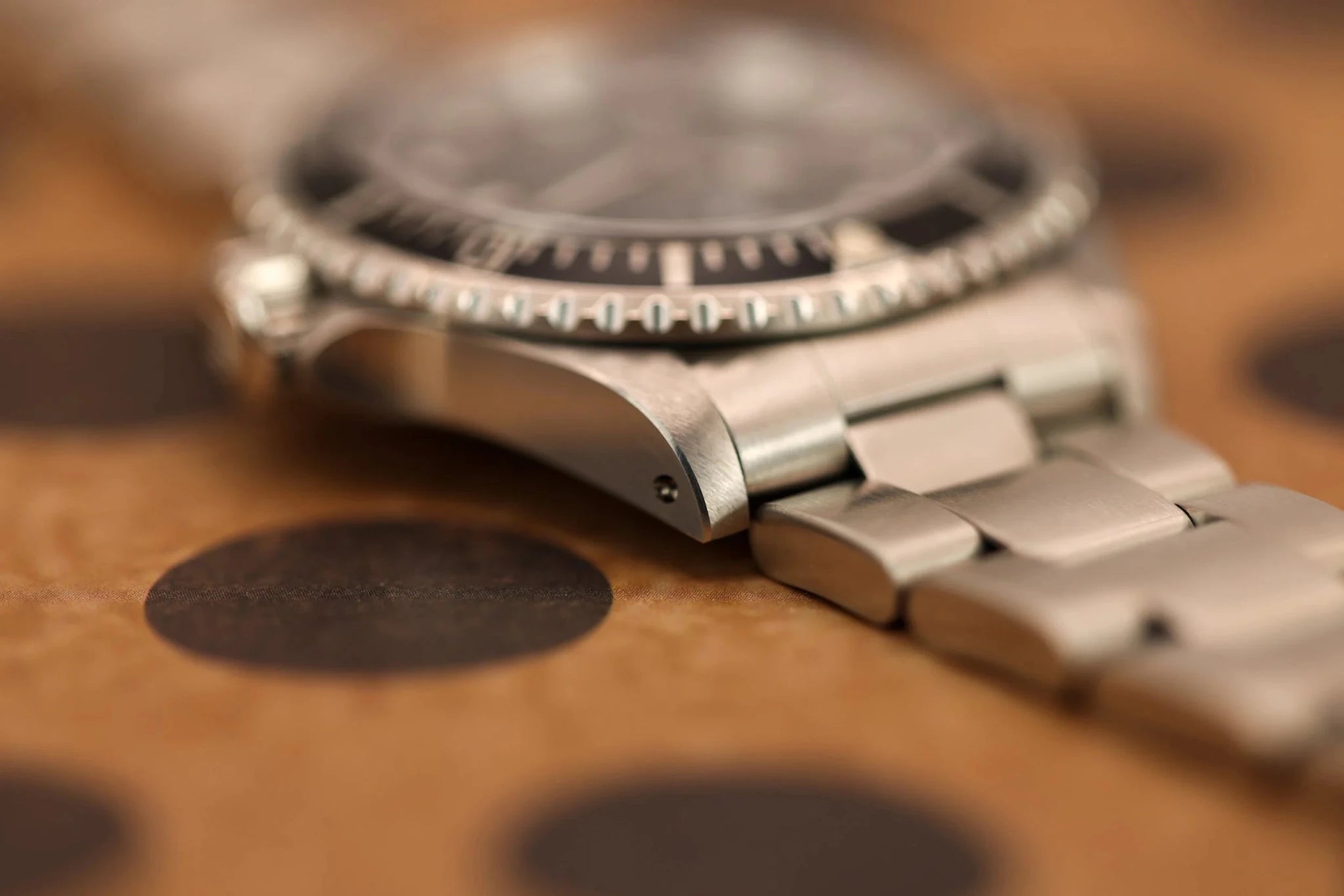 1997 Rolex Submariner Ref. 14060 | Creamy Patina | Box and Papers - Sierra Time Co