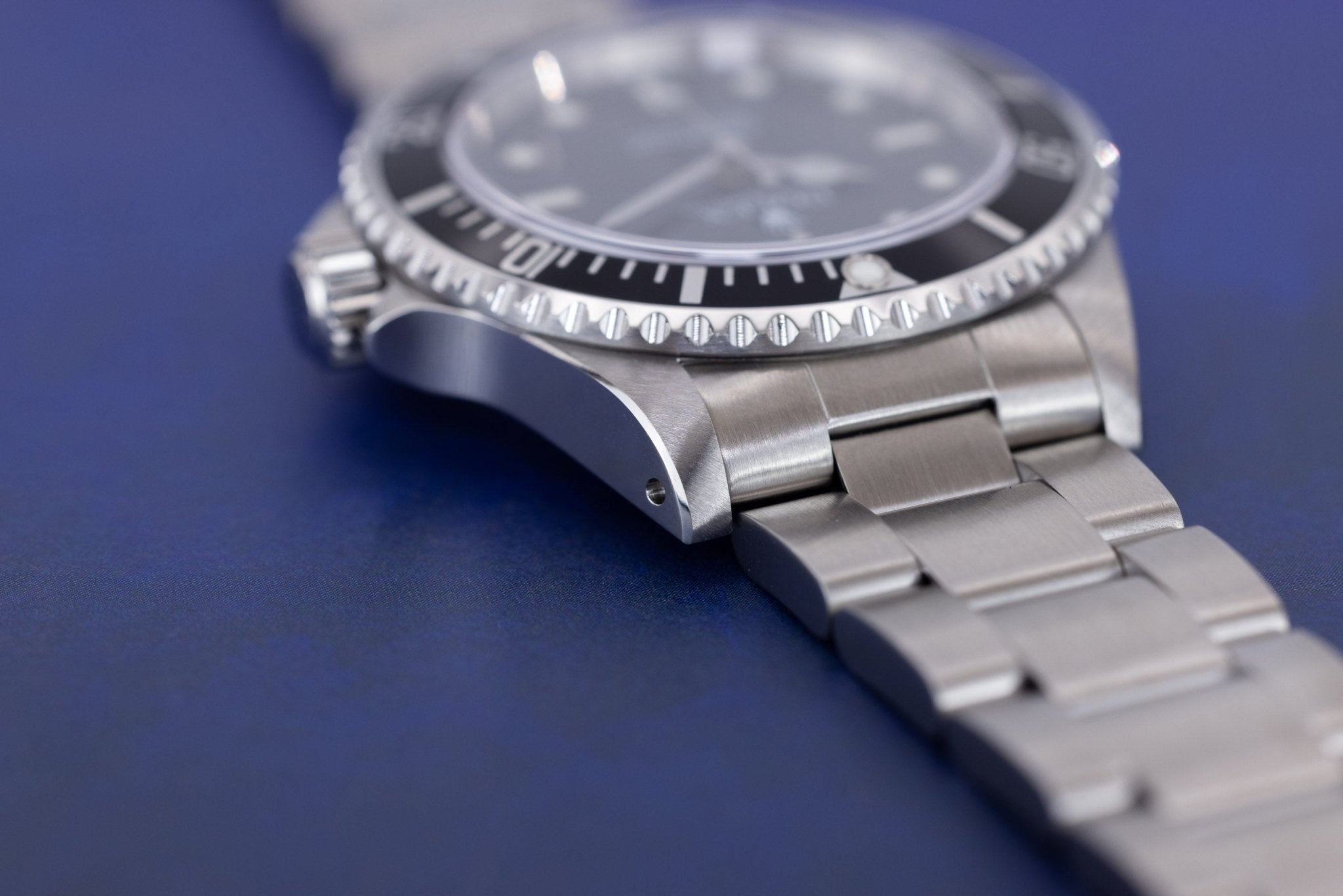 1997 Rolex Submariner Ref. 14060 | Swiss Only | Box and Papers | RSC Service Card - Sierra Time Co