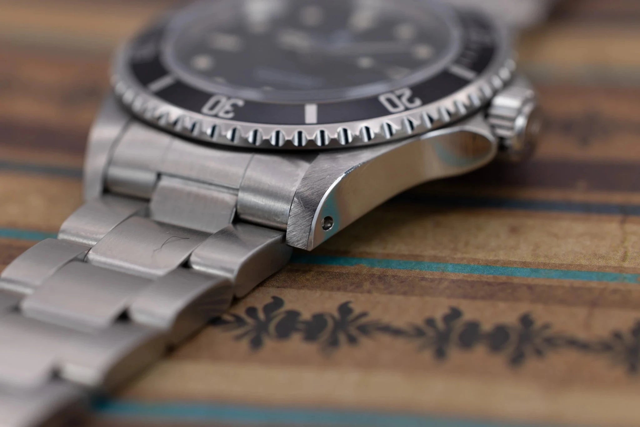 1997 Rolex Submariner Ref. 14060 | Vibrant Tritium Dial - Sierra Time Co