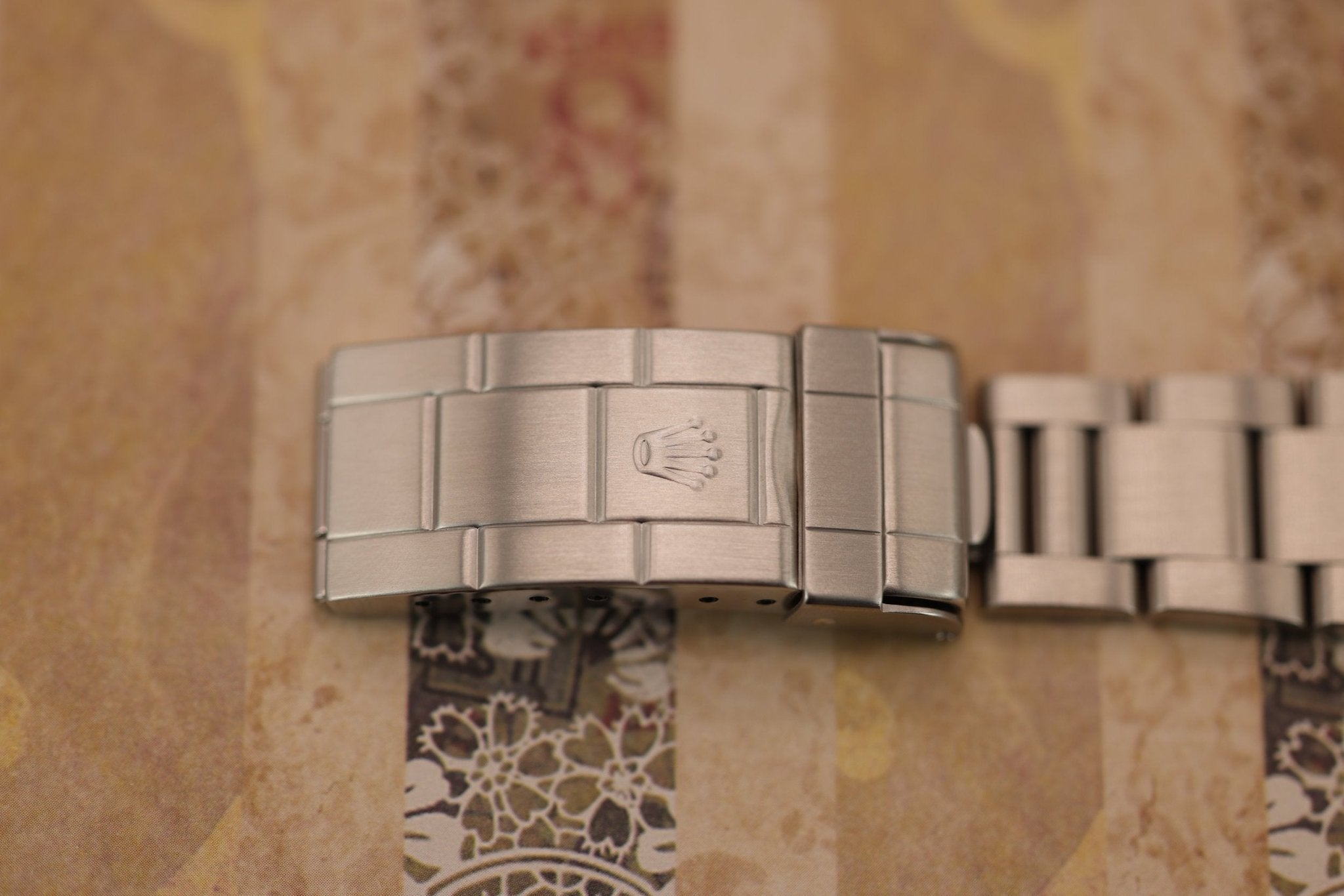 1997 Rolex Submariner Ref. 16610 | Creamy Patina | Full Set - Sierra Time Co
