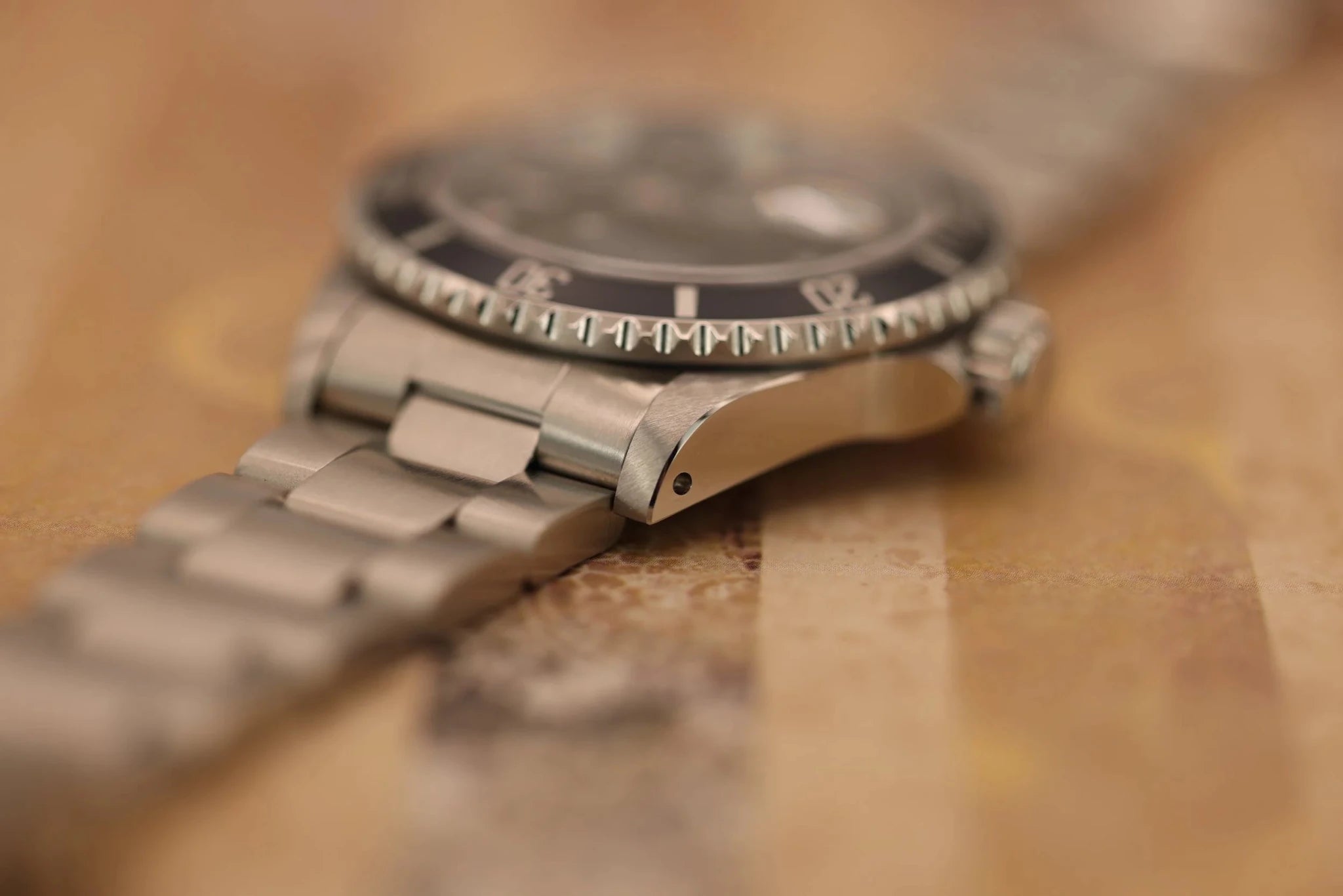 1997 Rolex Submariner Ref. 16610 | Creamy Patina | Full Set - Sierra Time Co