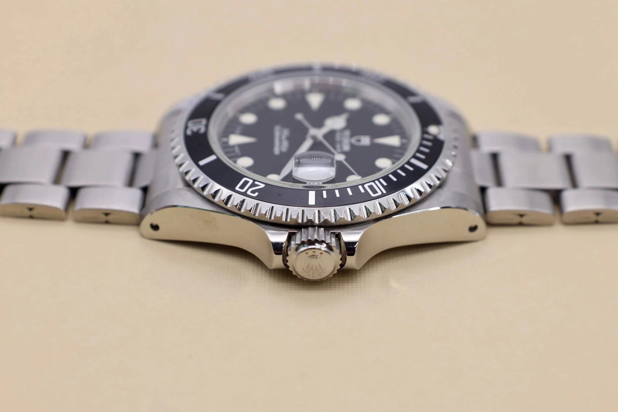 1997 Tudor Submariner Ref. 79190 | Creamy Patina - Sierra Time Co