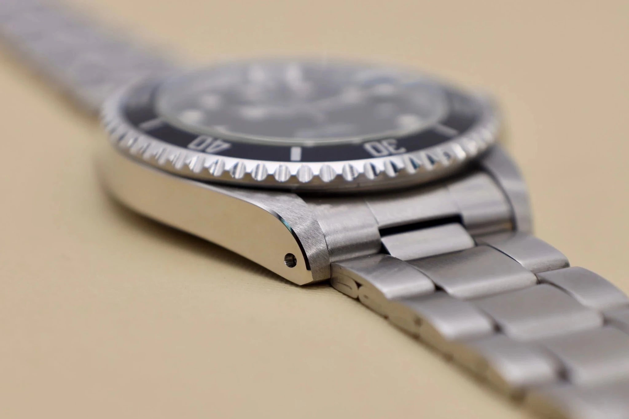 1997 Tudor Submariner Ref. 79190 | Creamy Patina - Sierra Time Co