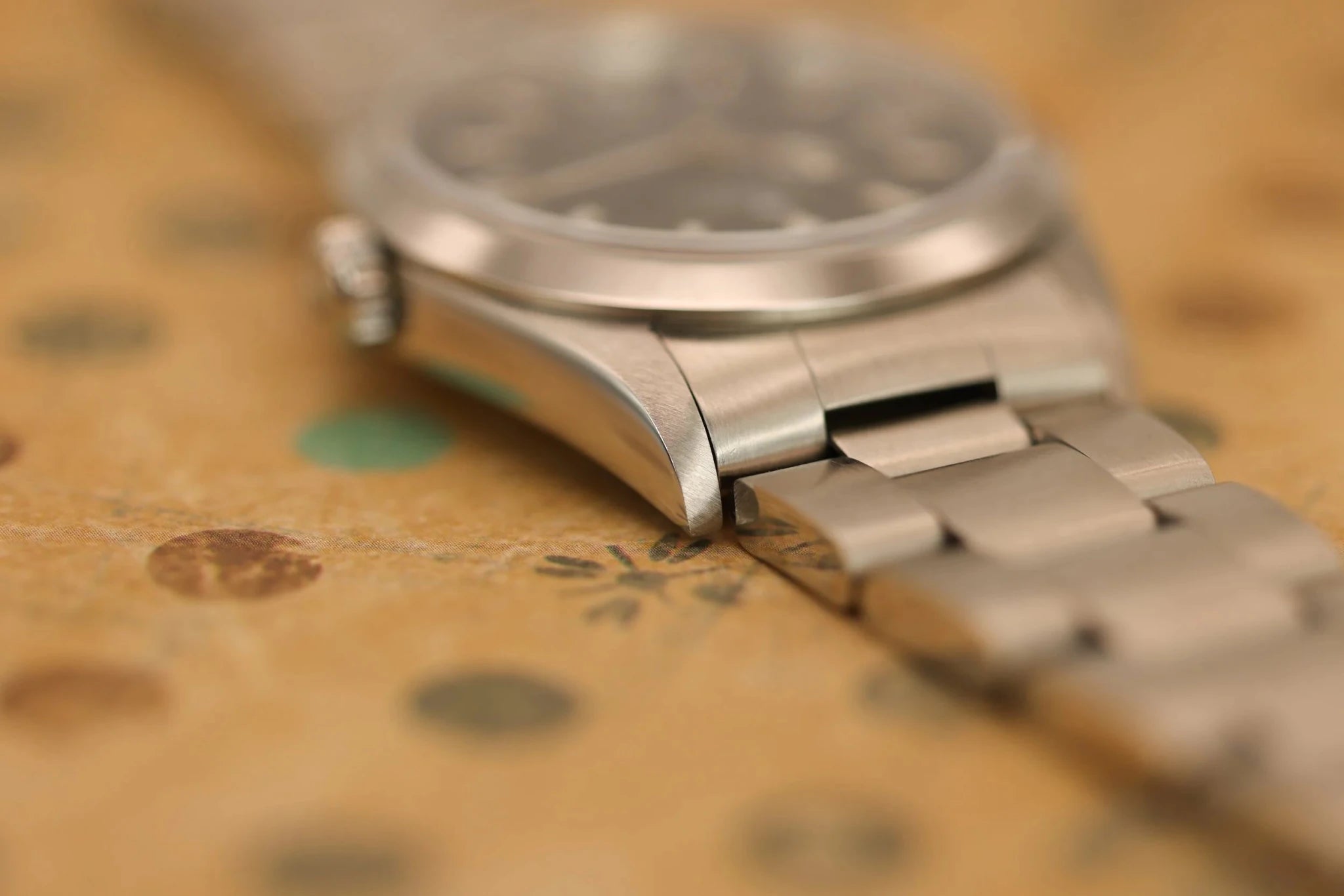 1998 Rolex Explorer I Ref. 14270 | Creamy Tritium Dial | Box and Papers - Sierra Time Co