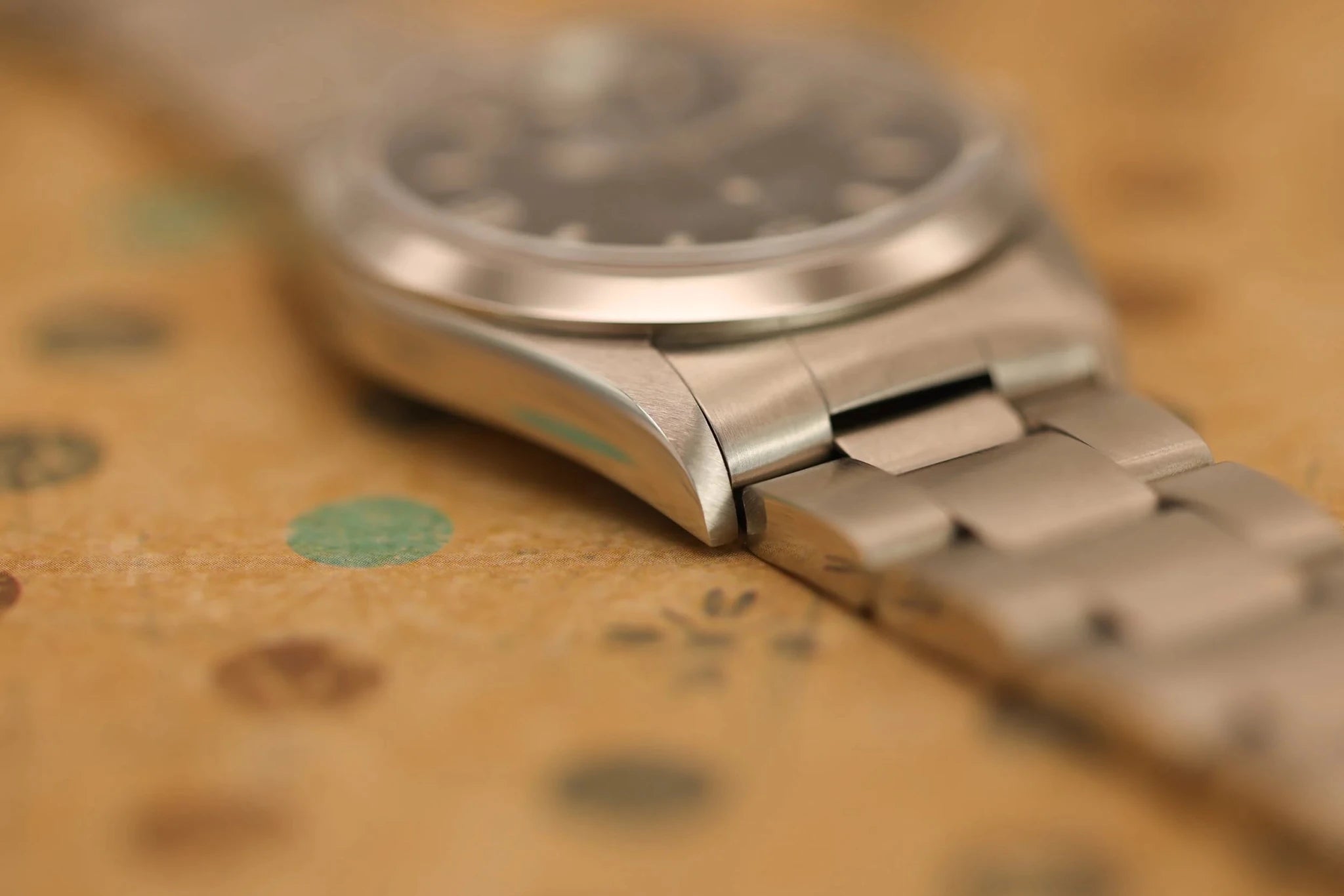 1998 Rolex Explorer I Ref. 14270 | Creamy Tritium Dial | Box and Papers - Sierra Time Co