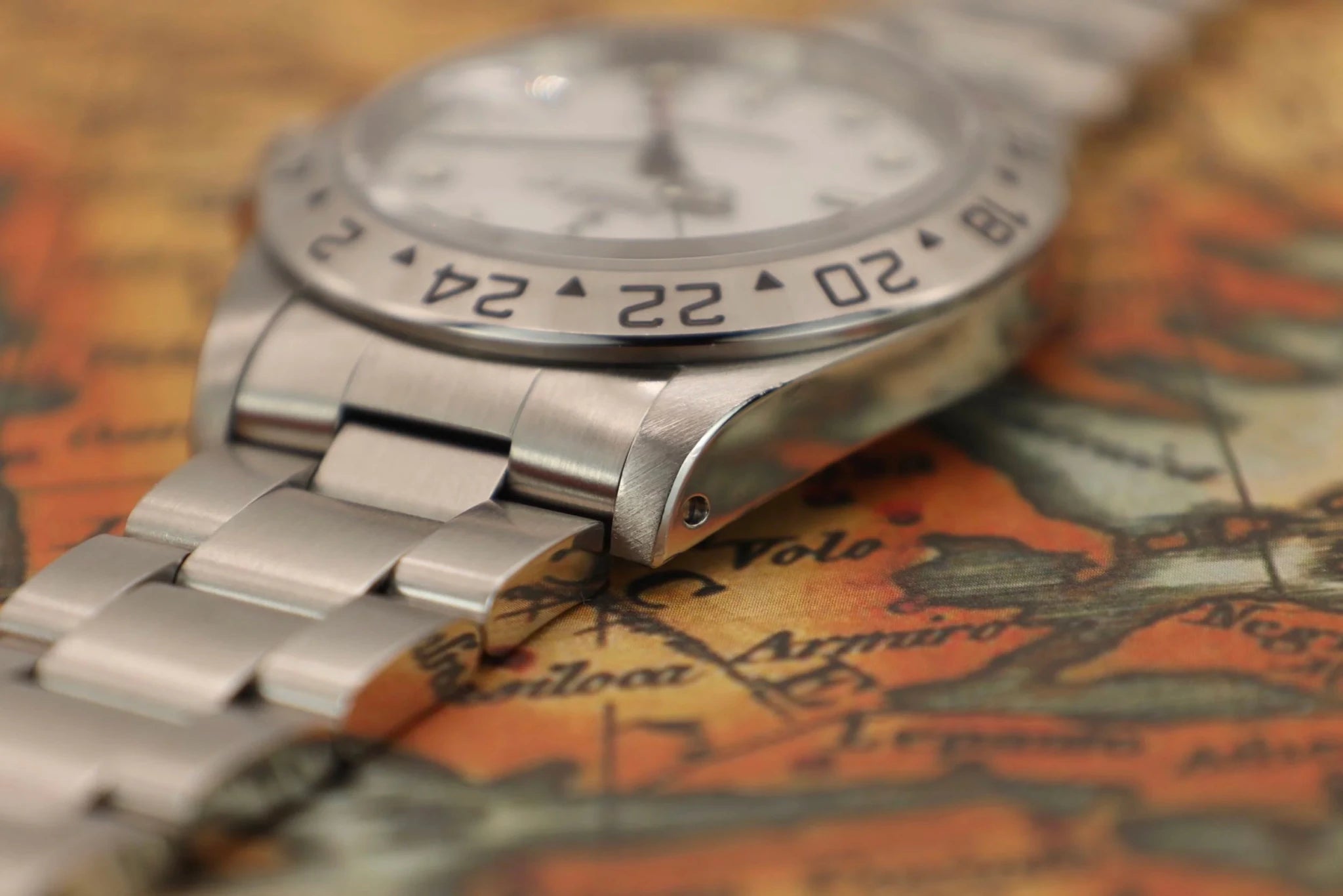 1998 Rolex Explorer II Ref. 16570 Polar | Creamy Tritium | Box and Papers | Serviced - Sierra Time Co
