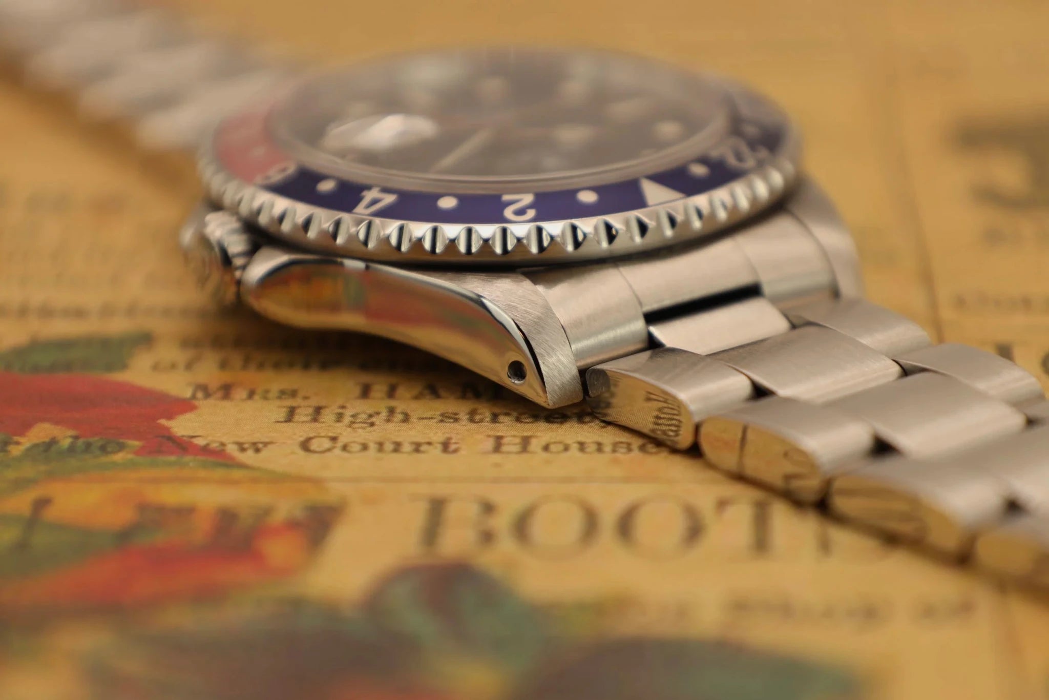 1998 Rolex GMT Master Ref. 16700 Pepsi | Creamy Patina | Box and Papers - Sierra Time Co