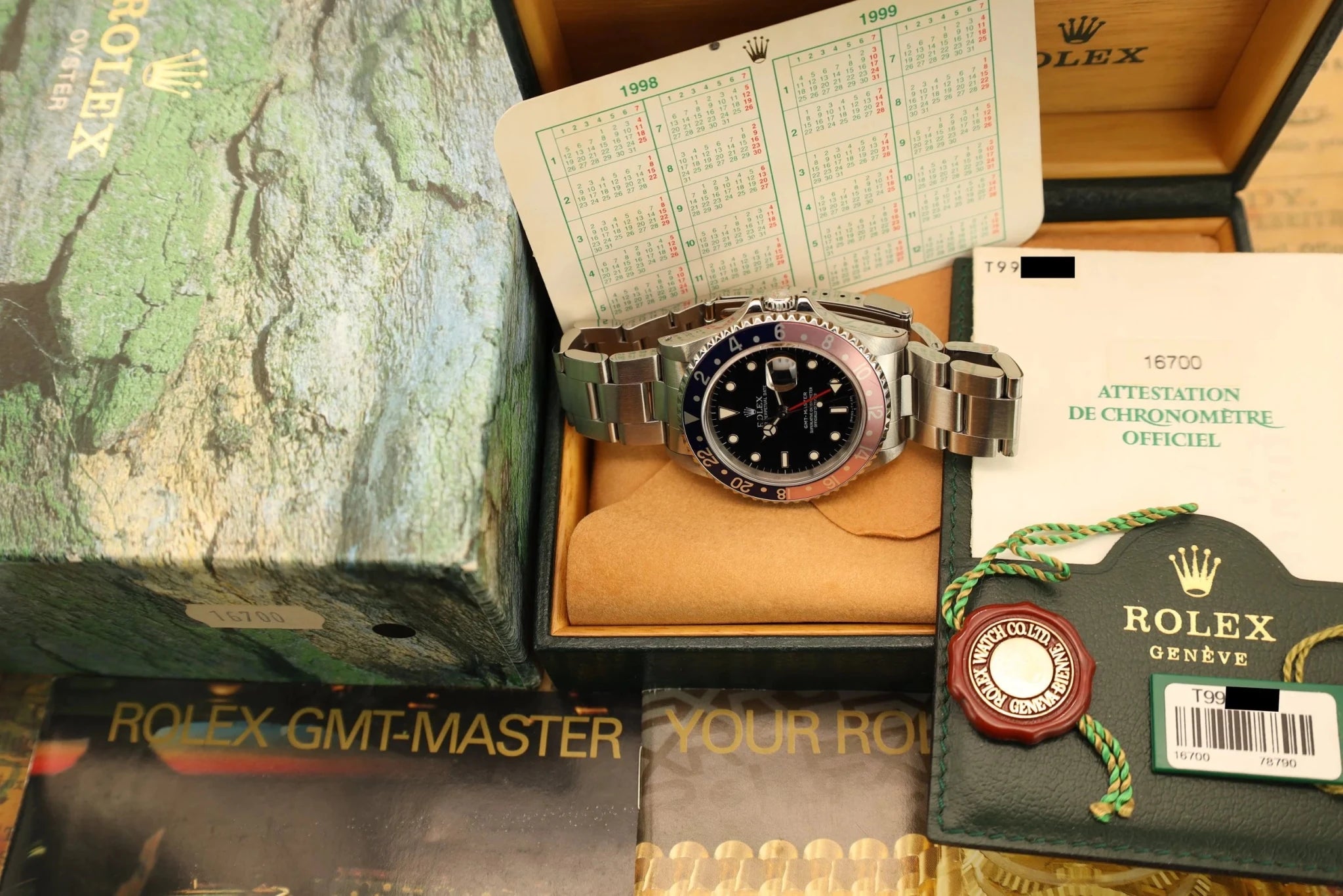 1998 Rolex GMT Master Ref. 16700 Pepsi | Creamy Patina | Box and Papers - Sierra Time Co