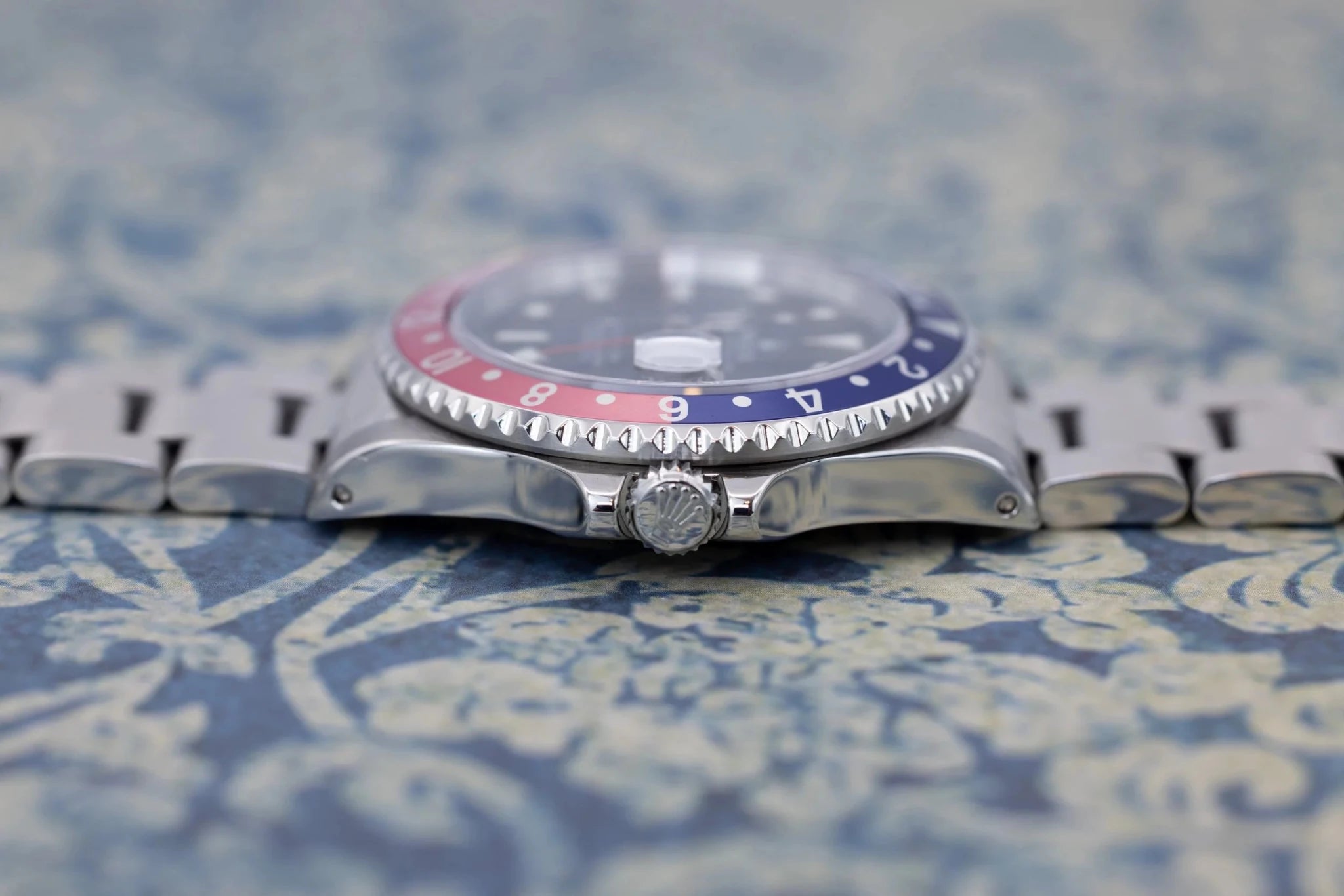 1998 Rolex GMT Master Ref. 16700 Pepsi | Swiss only | Box and Papers - Sierra Time Co