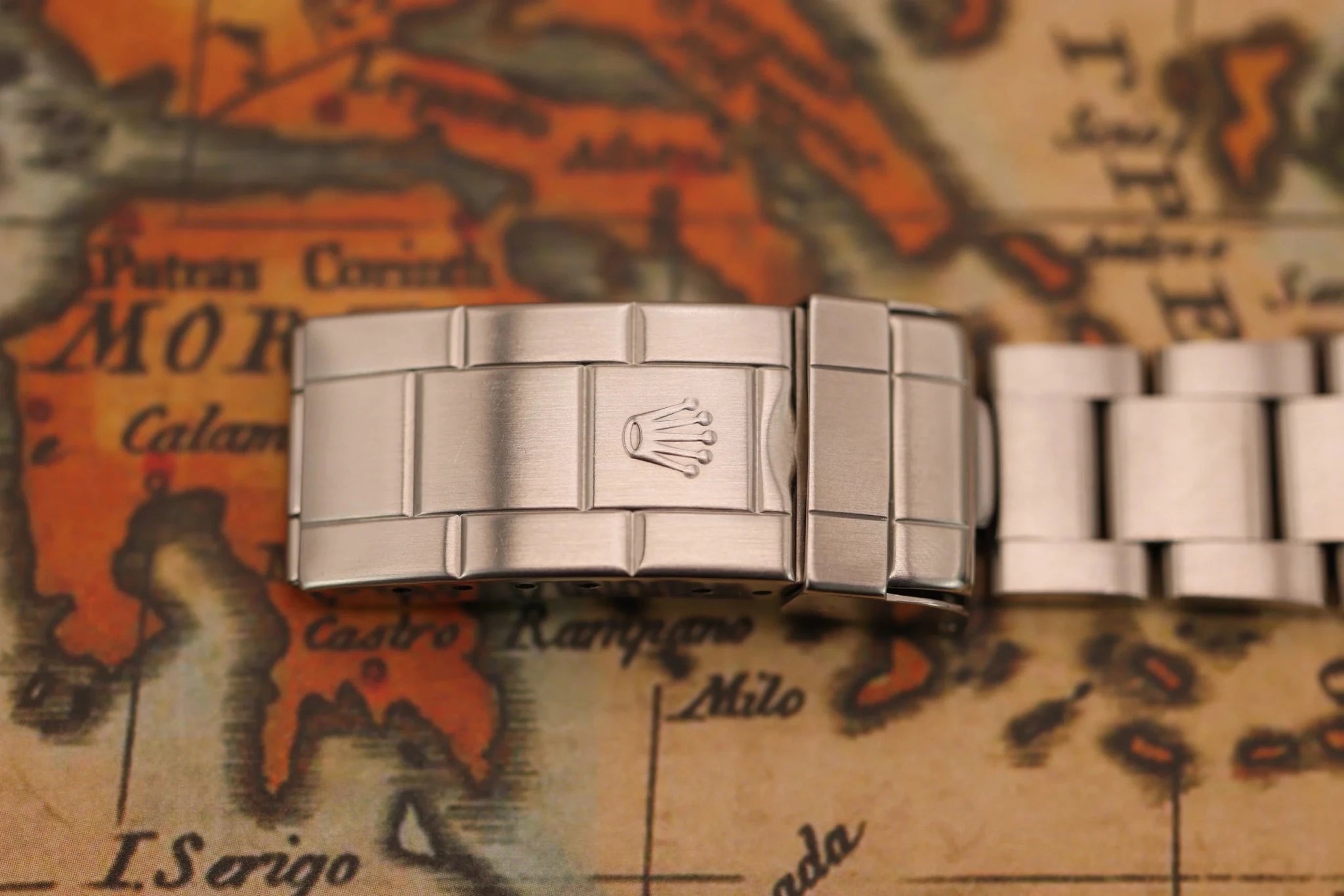 1998 Rolex Sea-Dweller Ref. 16600 | Creamy Patina | Full Set - Sierra Time Co