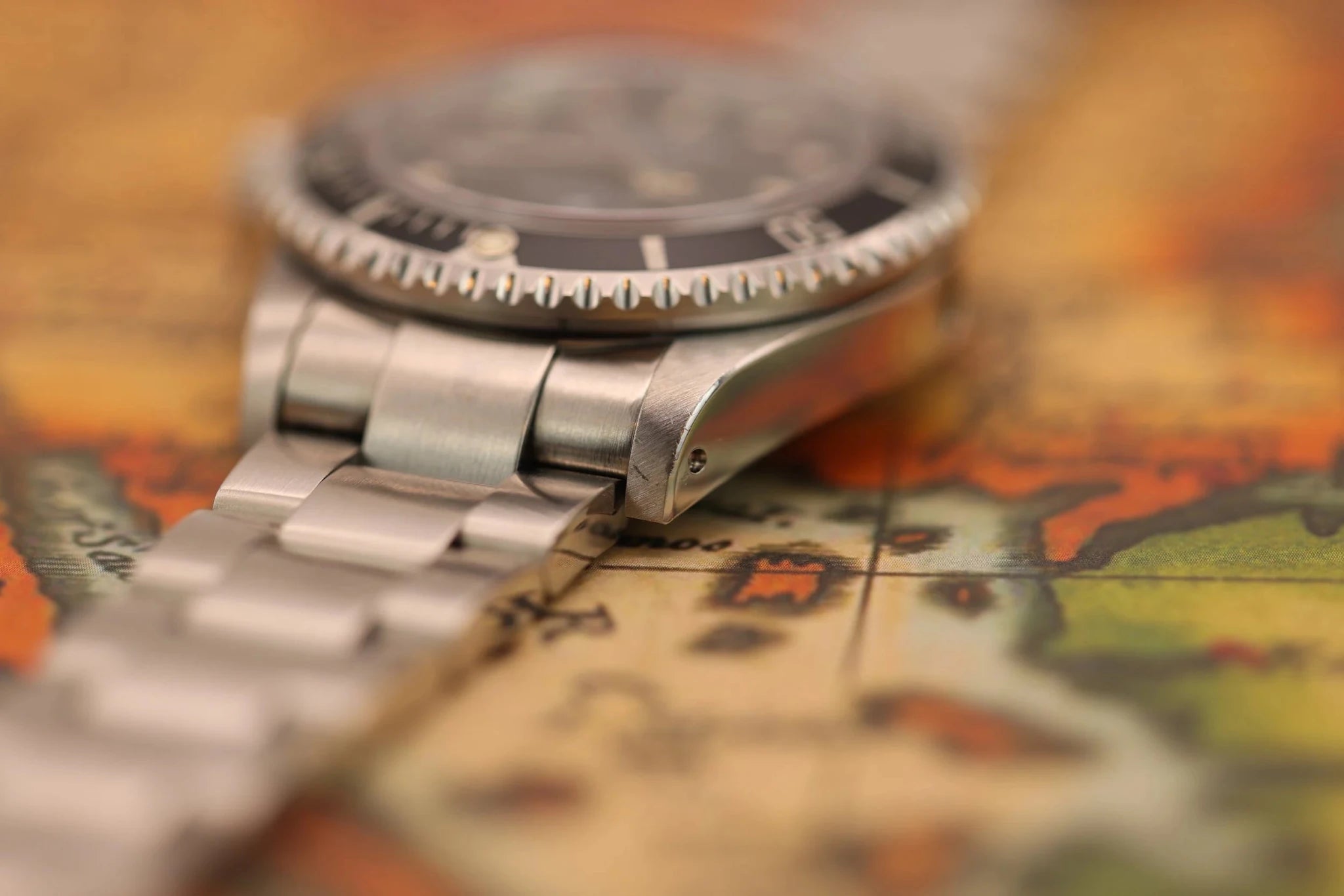 1998 Rolex Sea-Dweller Ref. 16600 | Creamy Patina | Full Set - Sierra Time Co