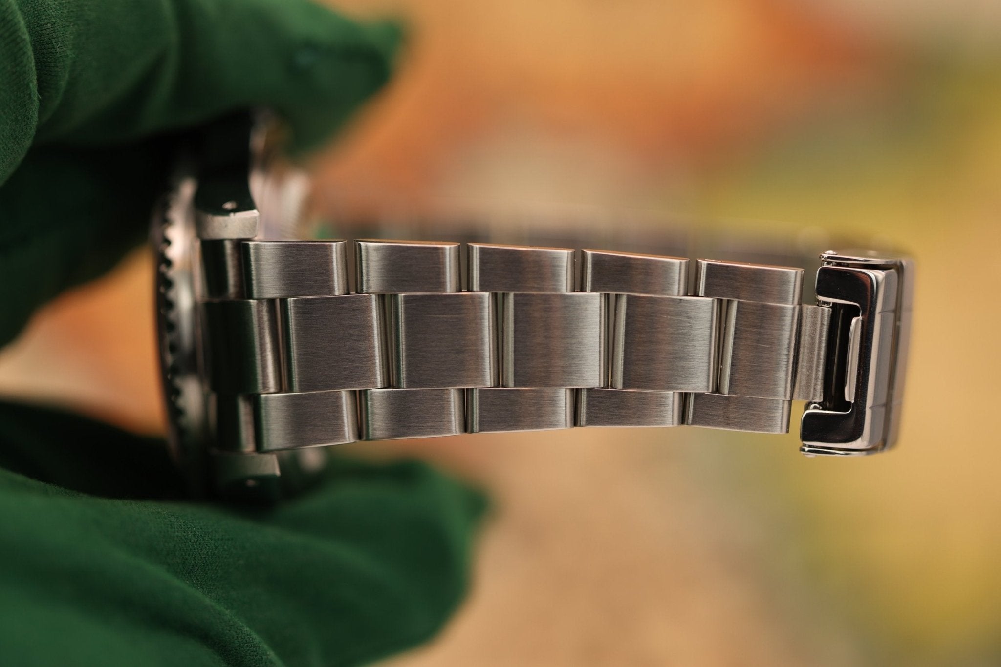 1998 Rolex Sea-Dweller Ref. 16600 | Creamy Patina | Full Set - Sierra Time Co