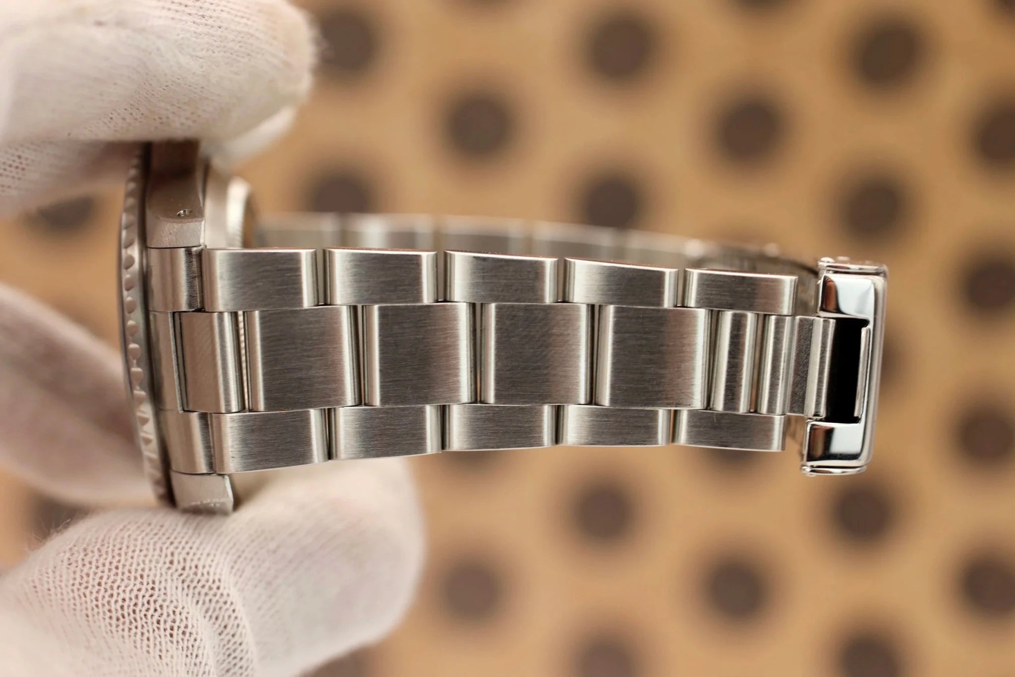 1998 Rolex Submariner Ref. 14060 | Creamy Patina | Box and Papers - Sierra Time Co