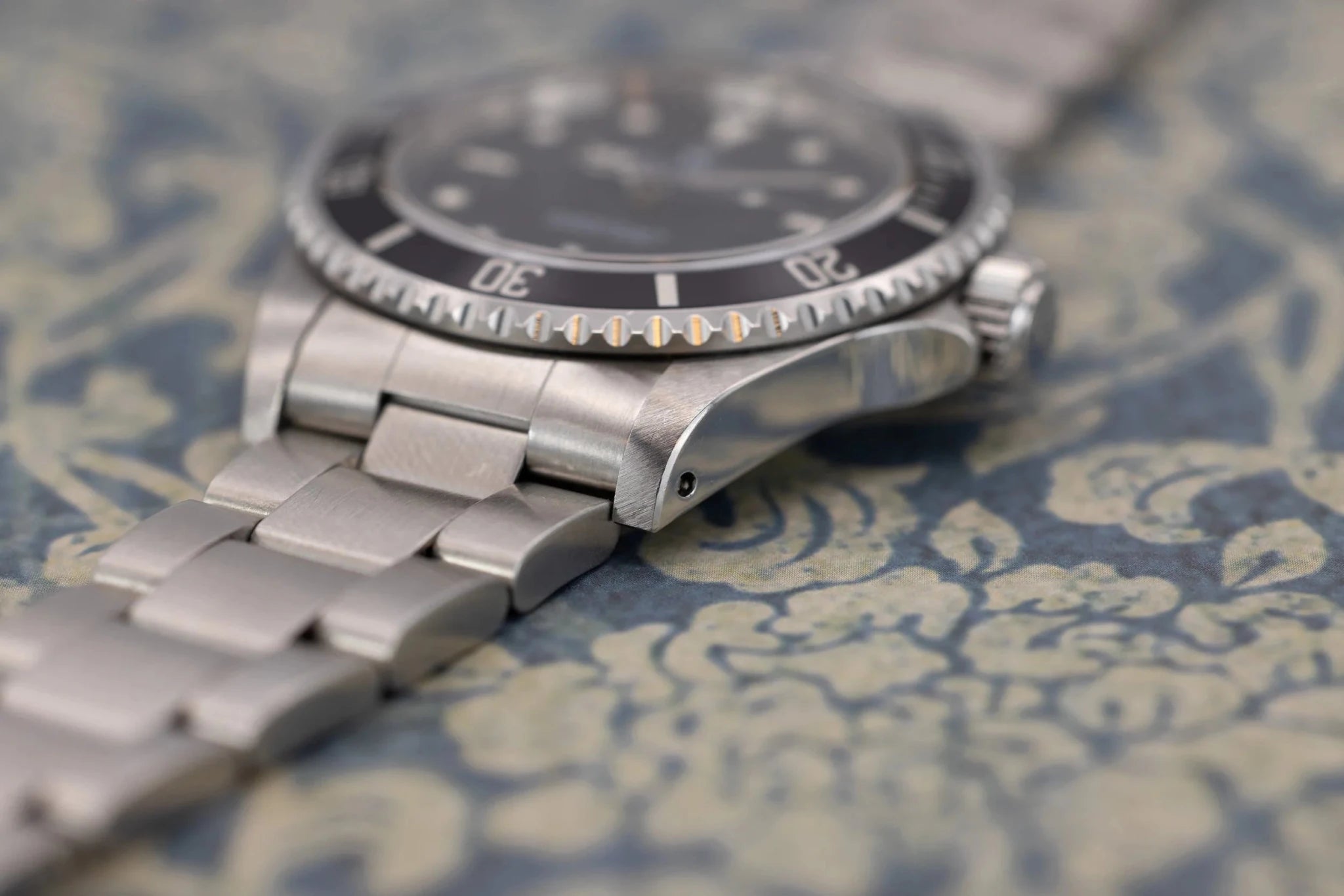 1998 Rolex Submariner Ref. 14060 | Tritium Dial - Sierra Time Co