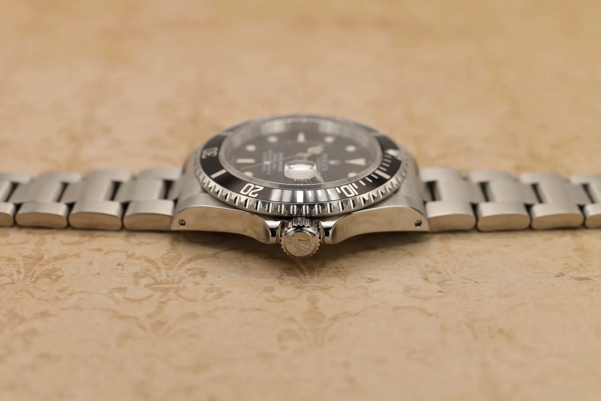 1998 Rolex Submariner Ref. 16610 | Creamy Tritium | Box and Papers - Sierra Time Co