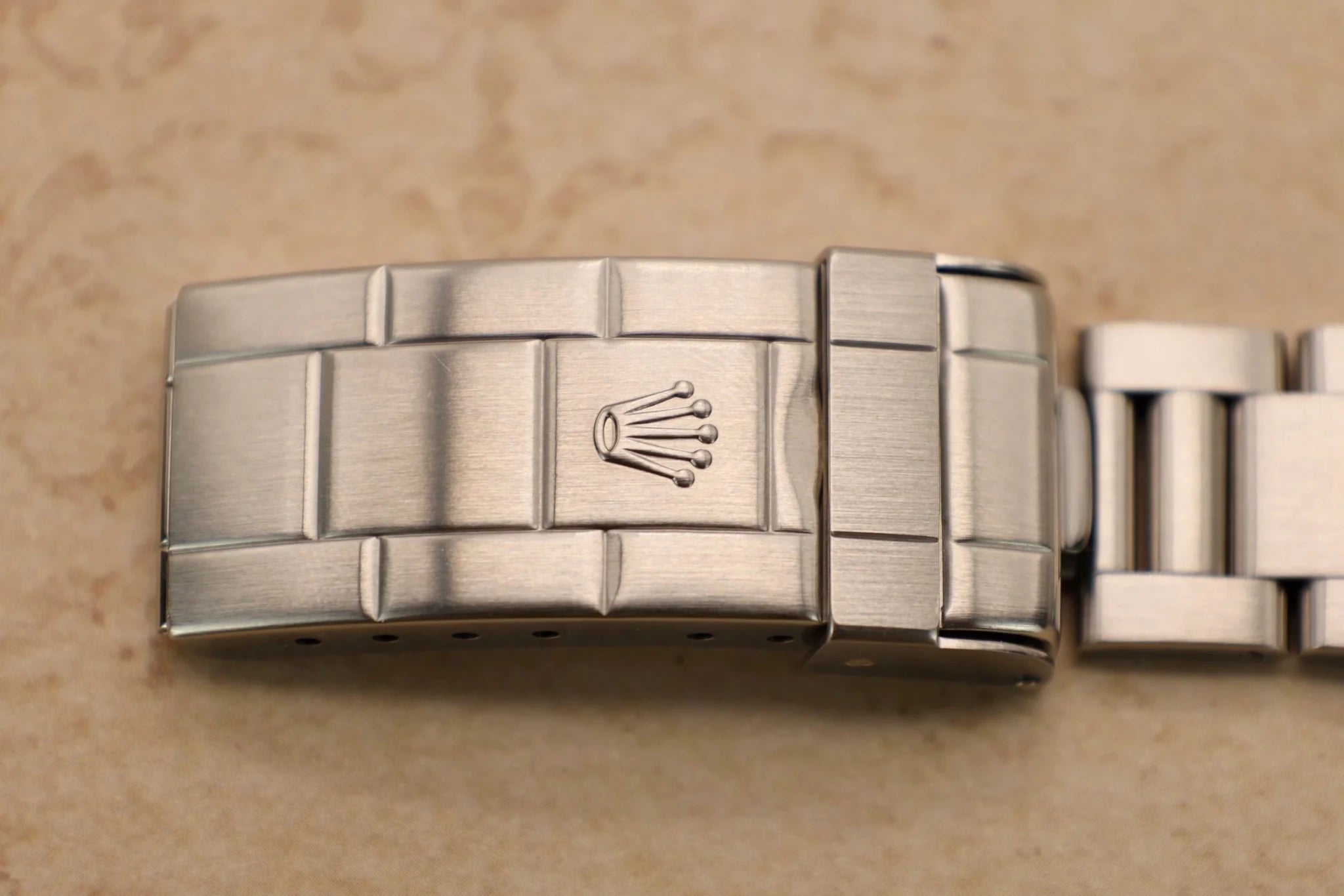 1998 Rolex Submariner Ref. 16610 | Creamy Tritium | Box and Papers - Sierra Time Co