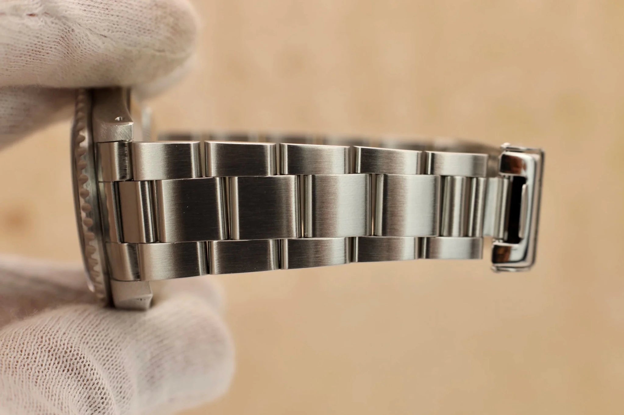 1998 Rolex Submariner Ref. 16610 | Creamy Tritium | Box and Papers - Sierra Time Co