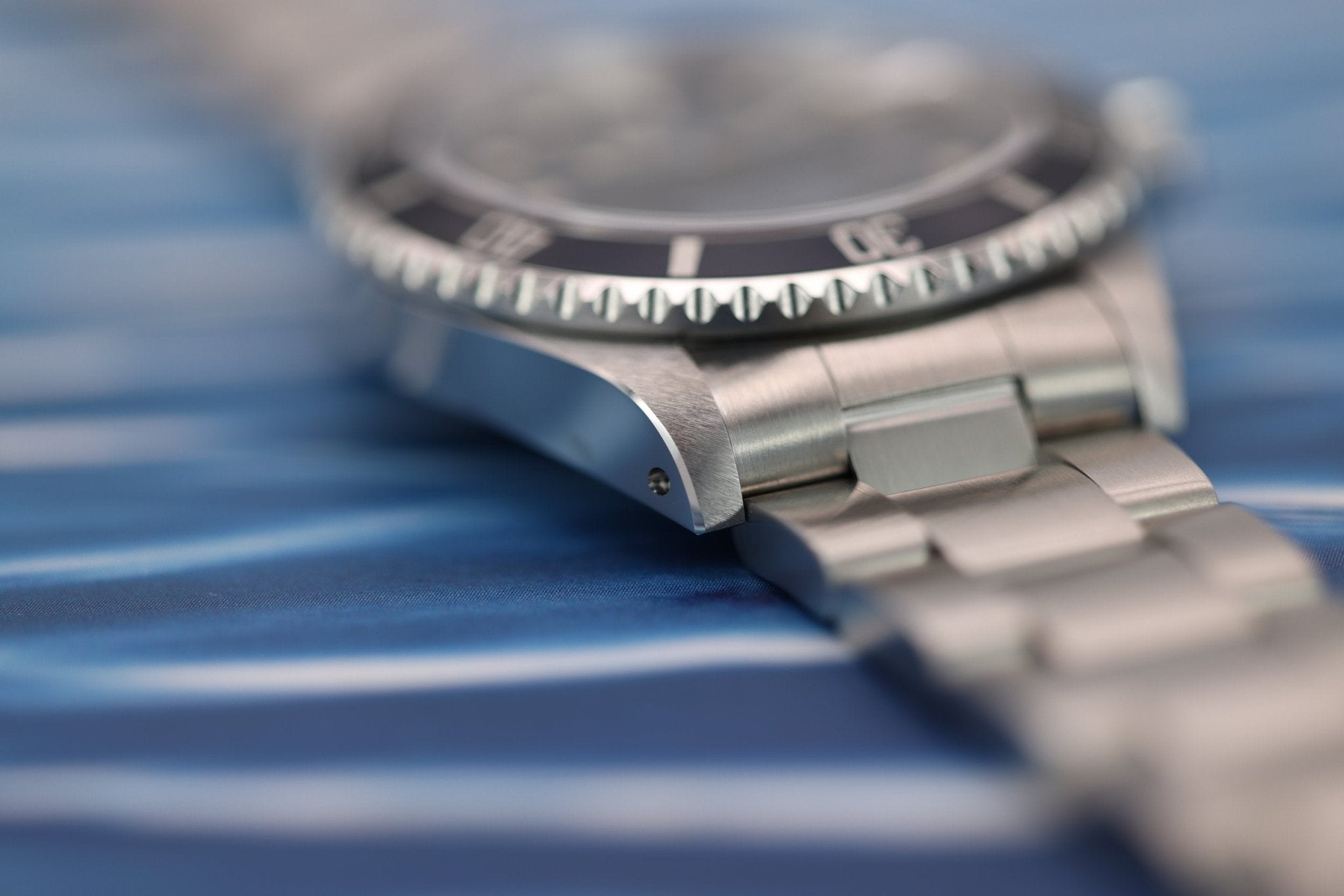 1998 Rolex Submariner Ref. 16610 | Midnight Blue | Creamy Tritium | Full Set - Sierra Time Co