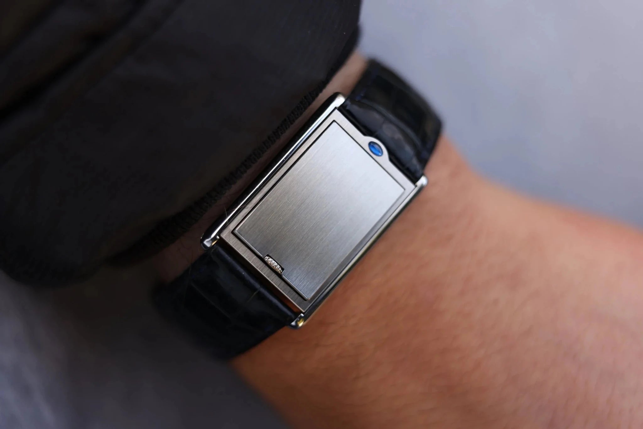1999 Cartier Tank Basculante Mécanique Ref. 2390 | Box & Papers - Sierra Time Co