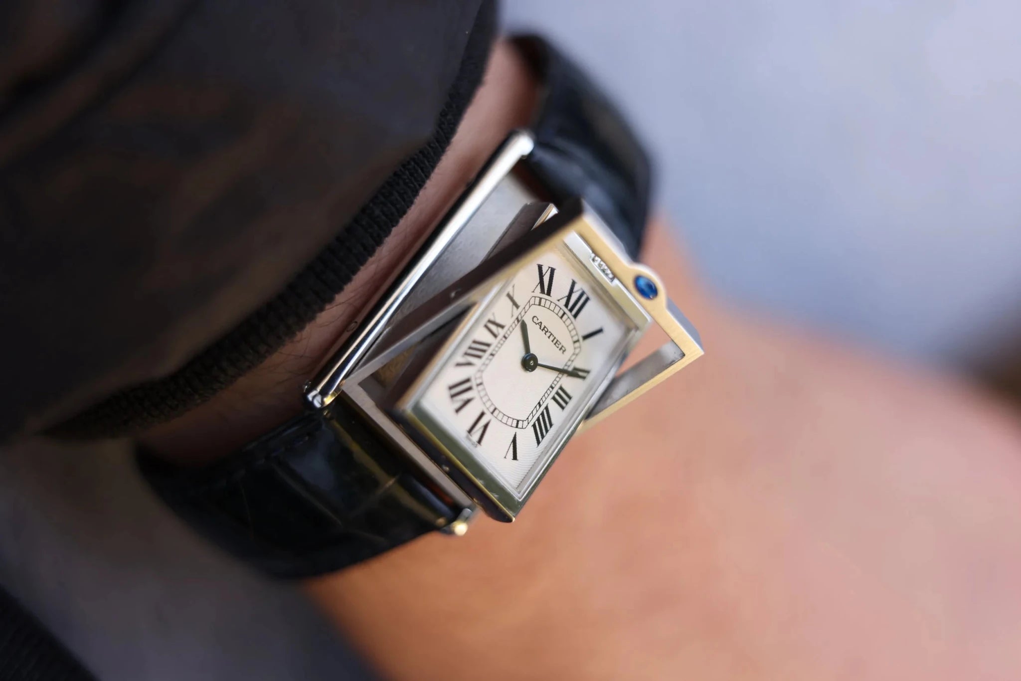 1999 Cartier Tank Basculante Mécanique Ref. 2390 | Box & Papers - Sierra Time Co