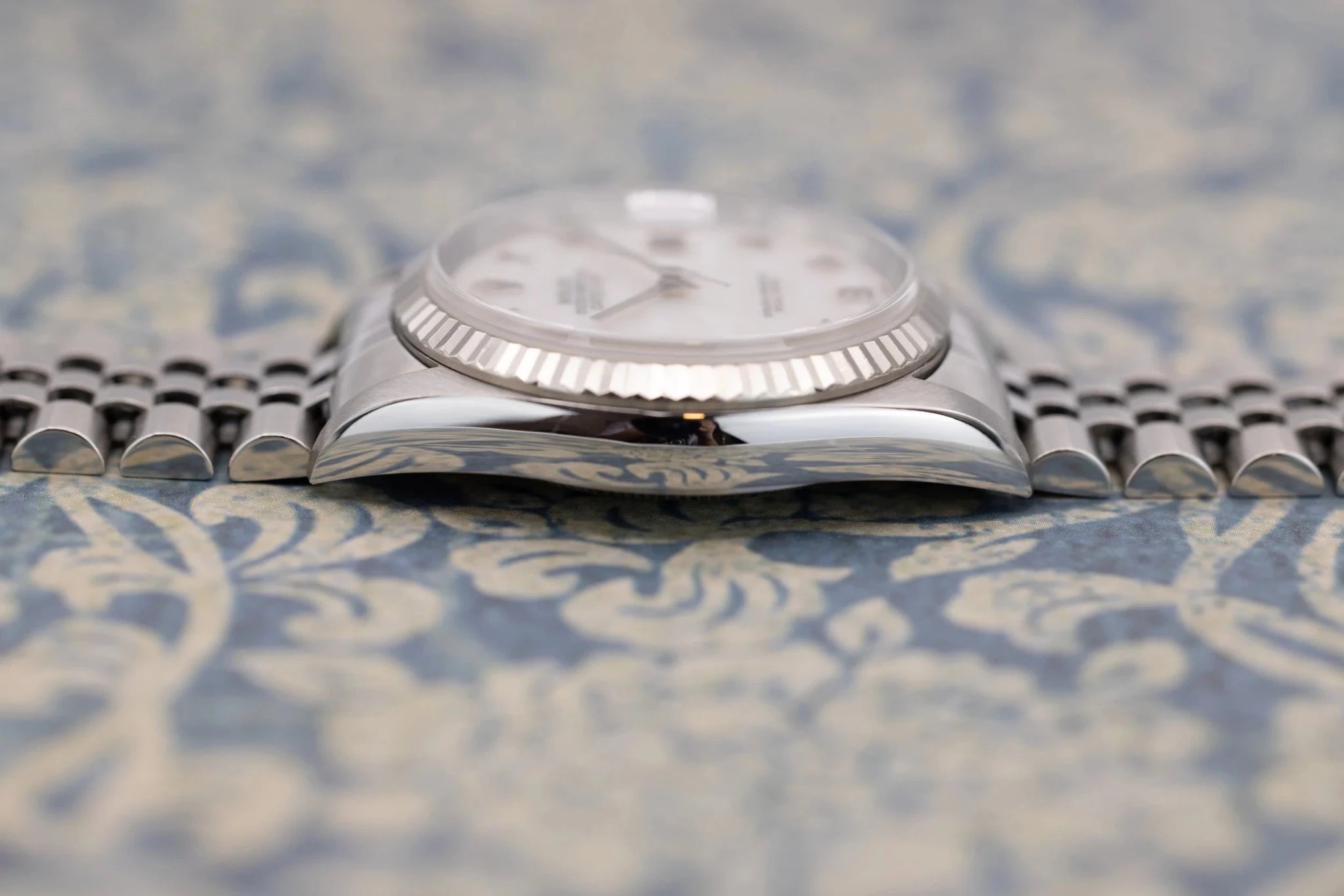 1999 Rolex Datejust Ref. 16234 | Mother of Pearl Dial - Sierra Time Co