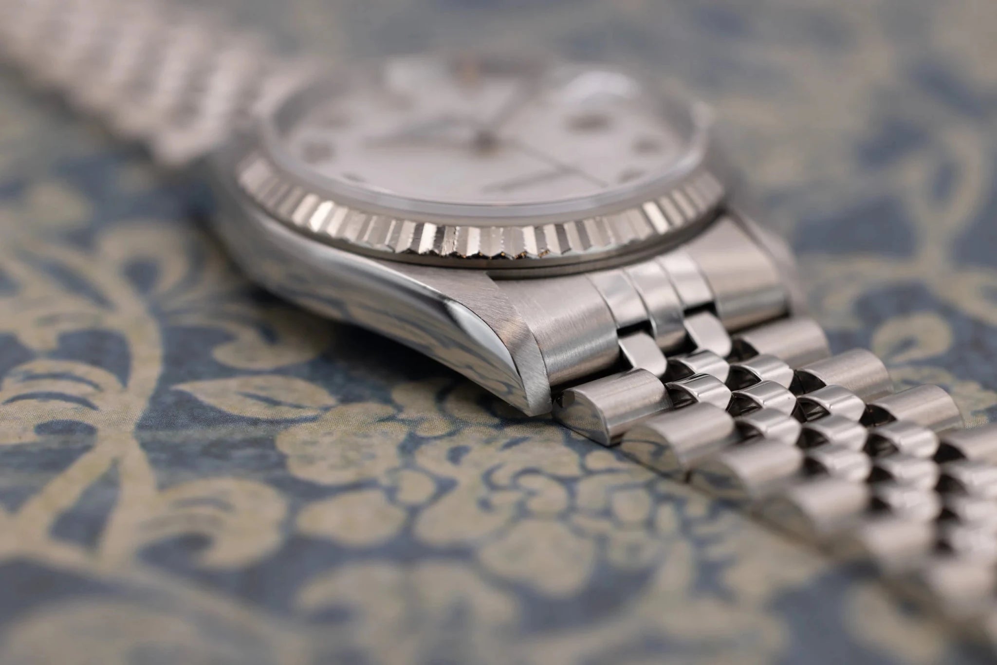 1999 Rolex Datejust Ref. 16234 | Mother of Pearl Dial - Sierra Time Co